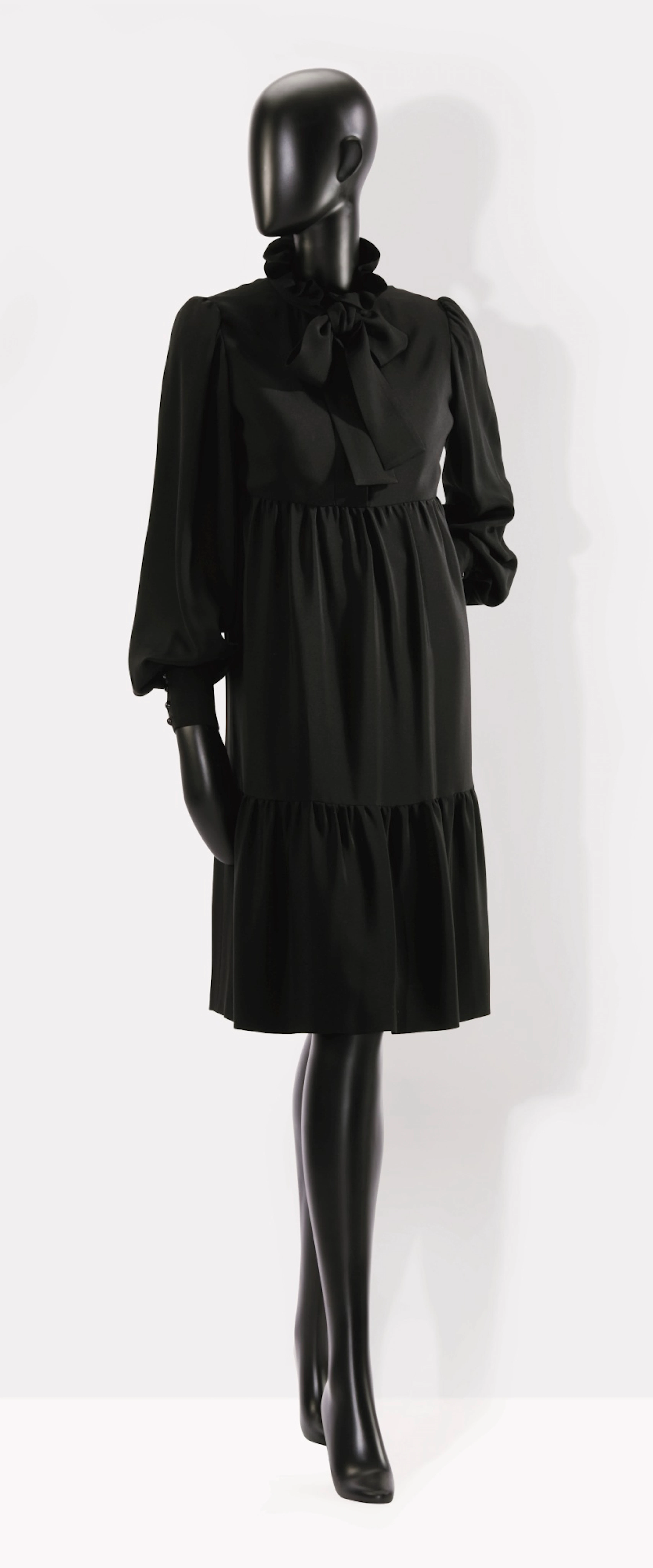 YVES SAINT LAURENT HAUTE COUTURE, AUTOMNE-HIVER 1974-1975 |