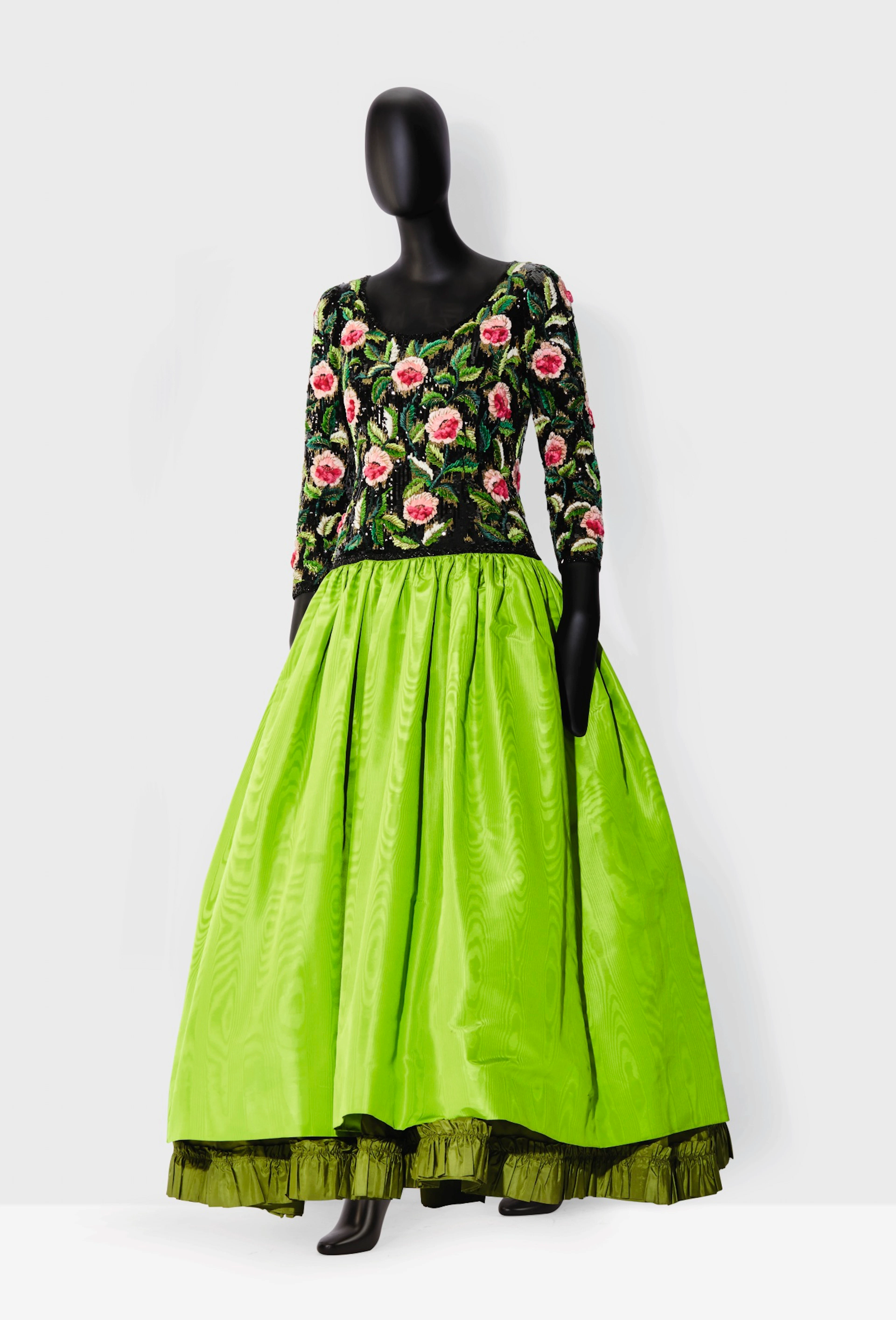 YVES SAINT LAURENT HAUTE COUTURE, AUTOMNE-HIVER 1974-1975 |