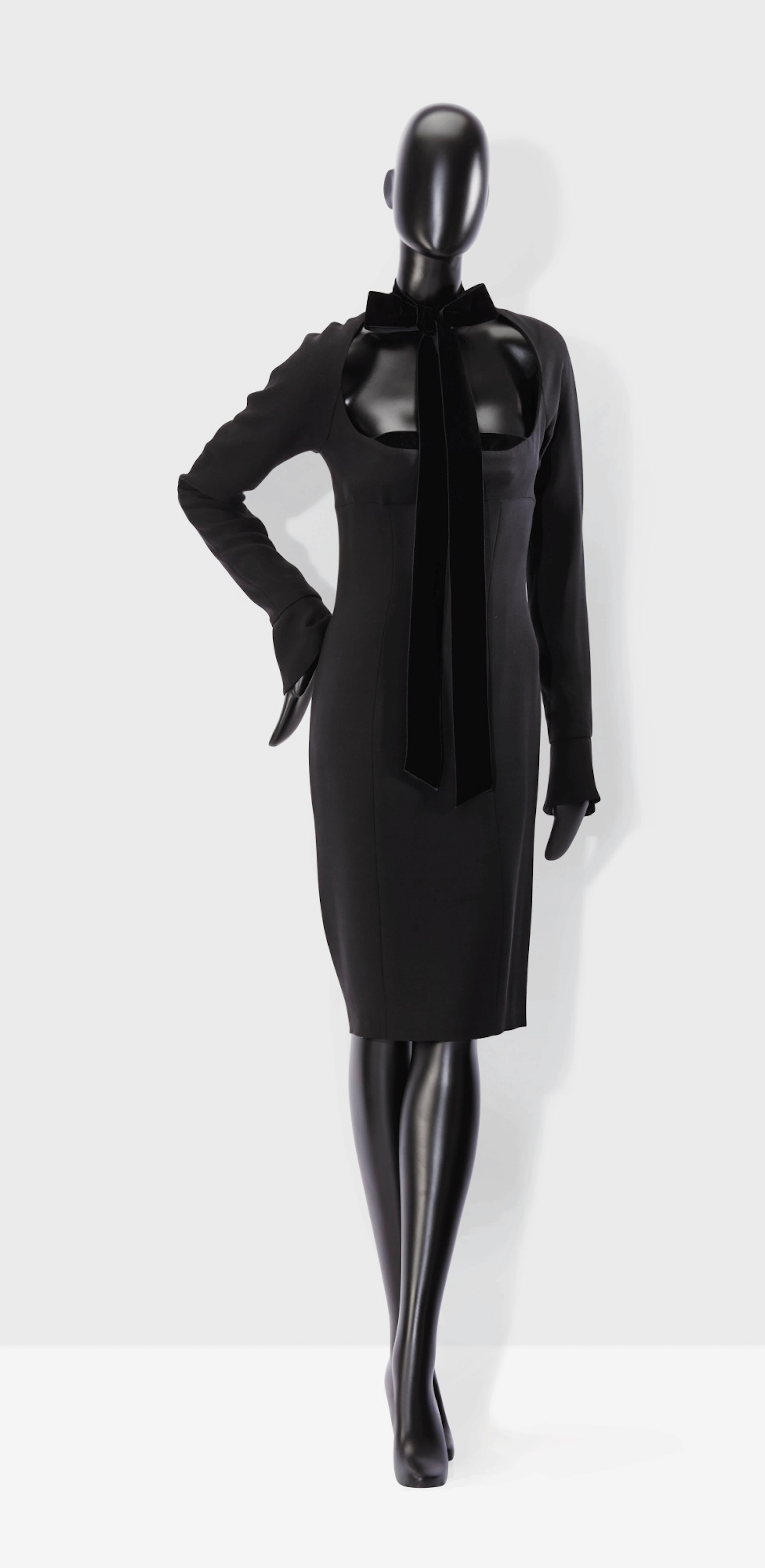 YVES SAINT LAURENT RIVE GAUCHE PAR TOM FORD, AUTOMNE-HIVER 2002-2003 |