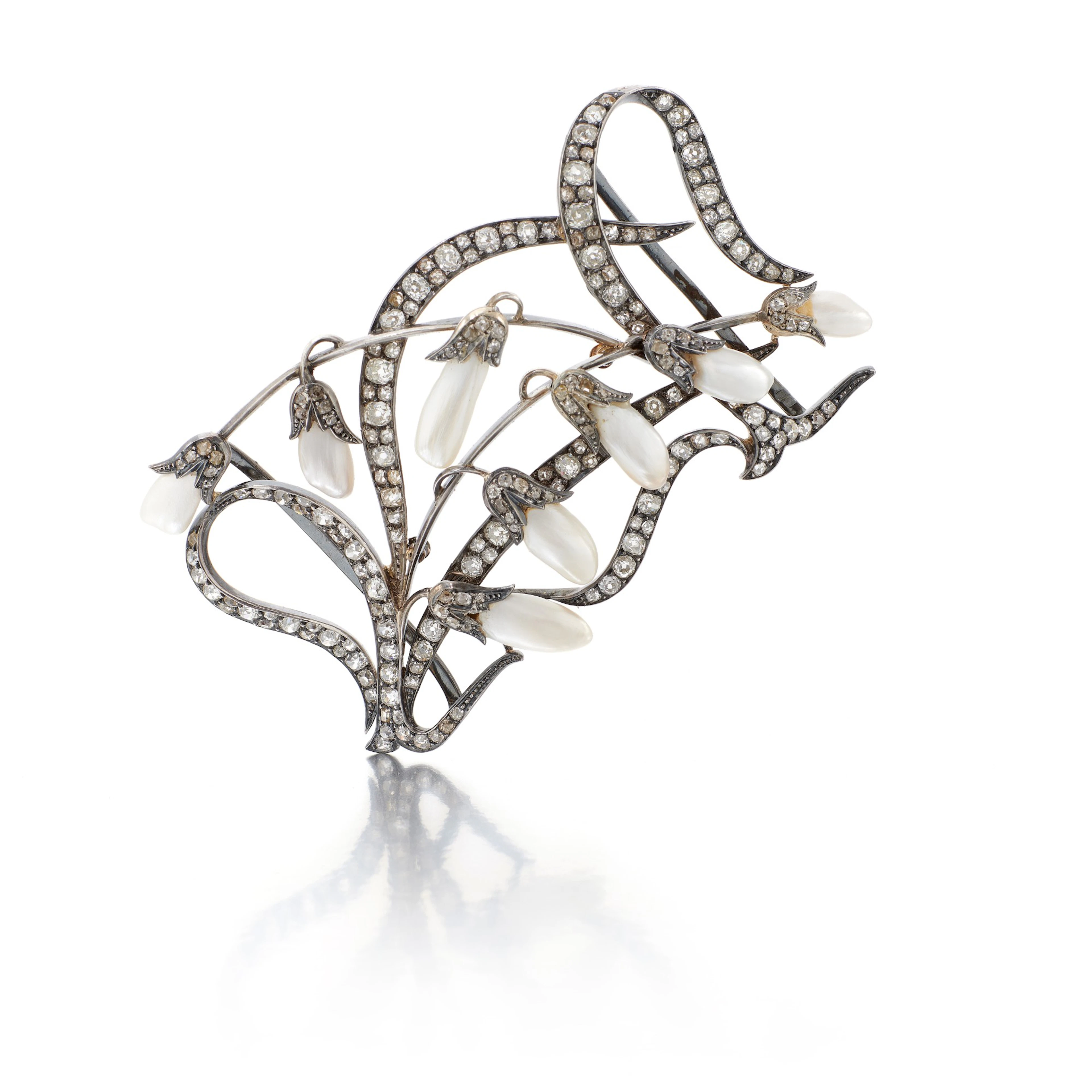 Fresh water pearl and diamond hair ornament/buckle...