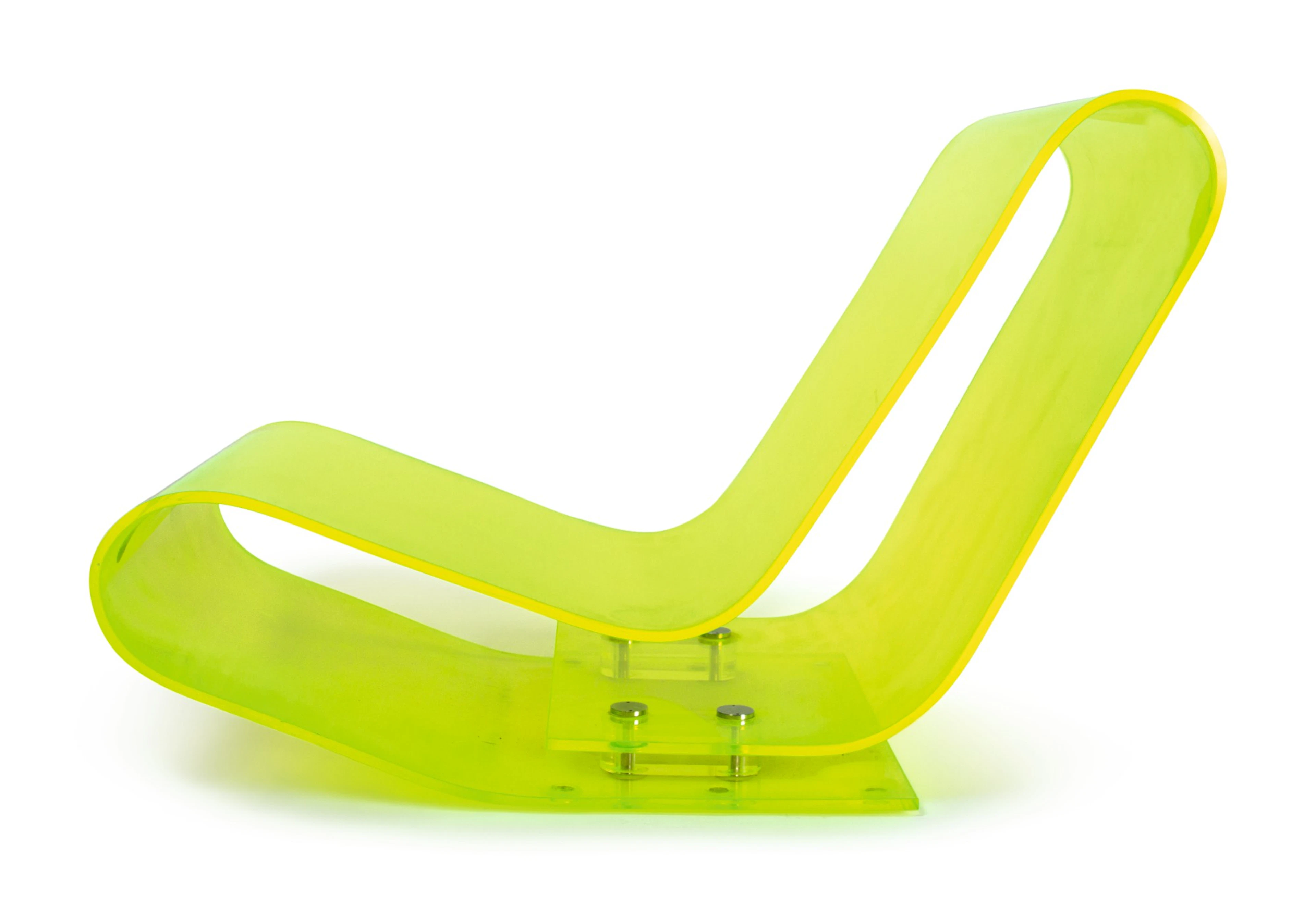 Low Chair Plastic [LCP]