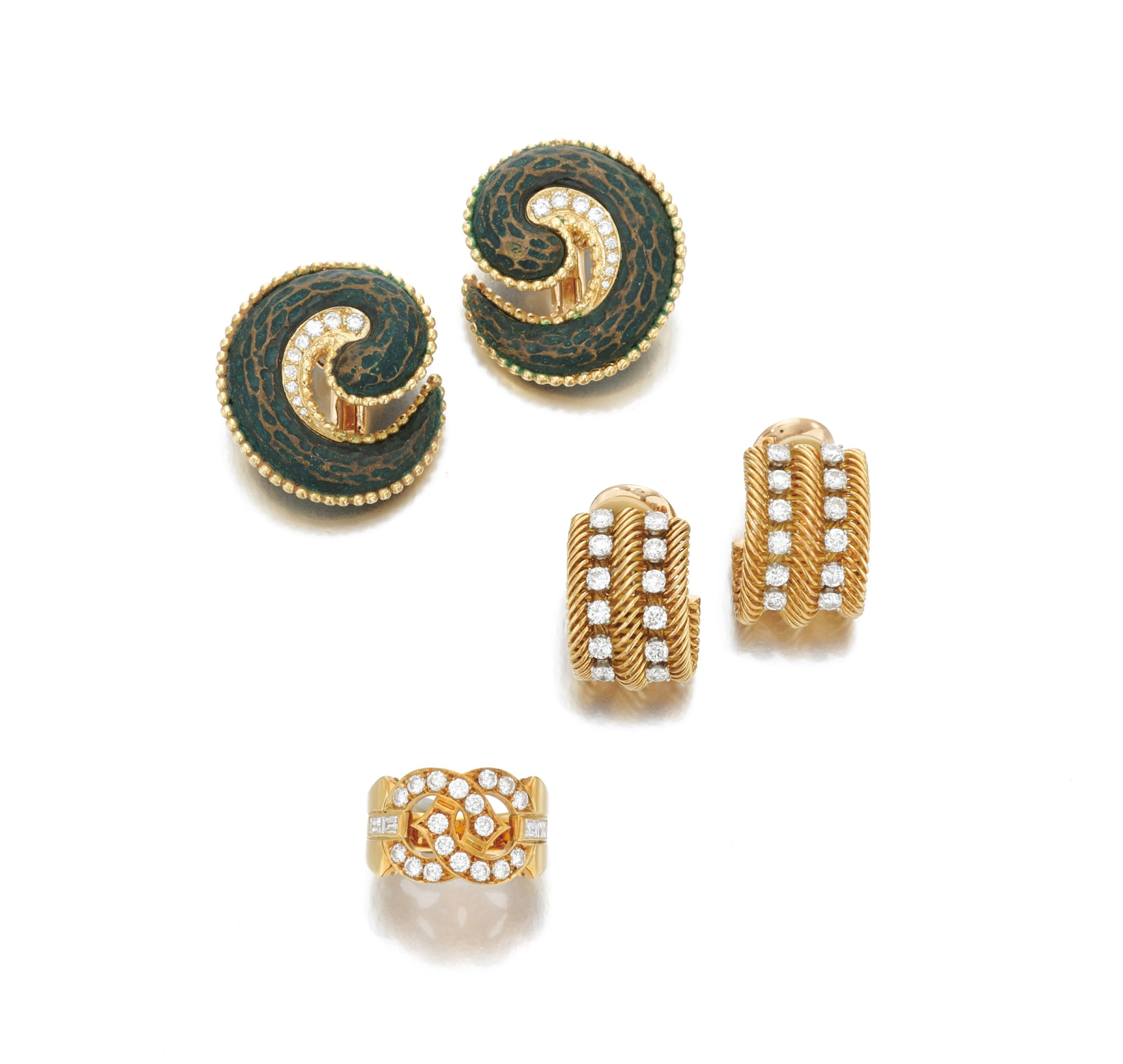 Pair of bronze and gold earclips