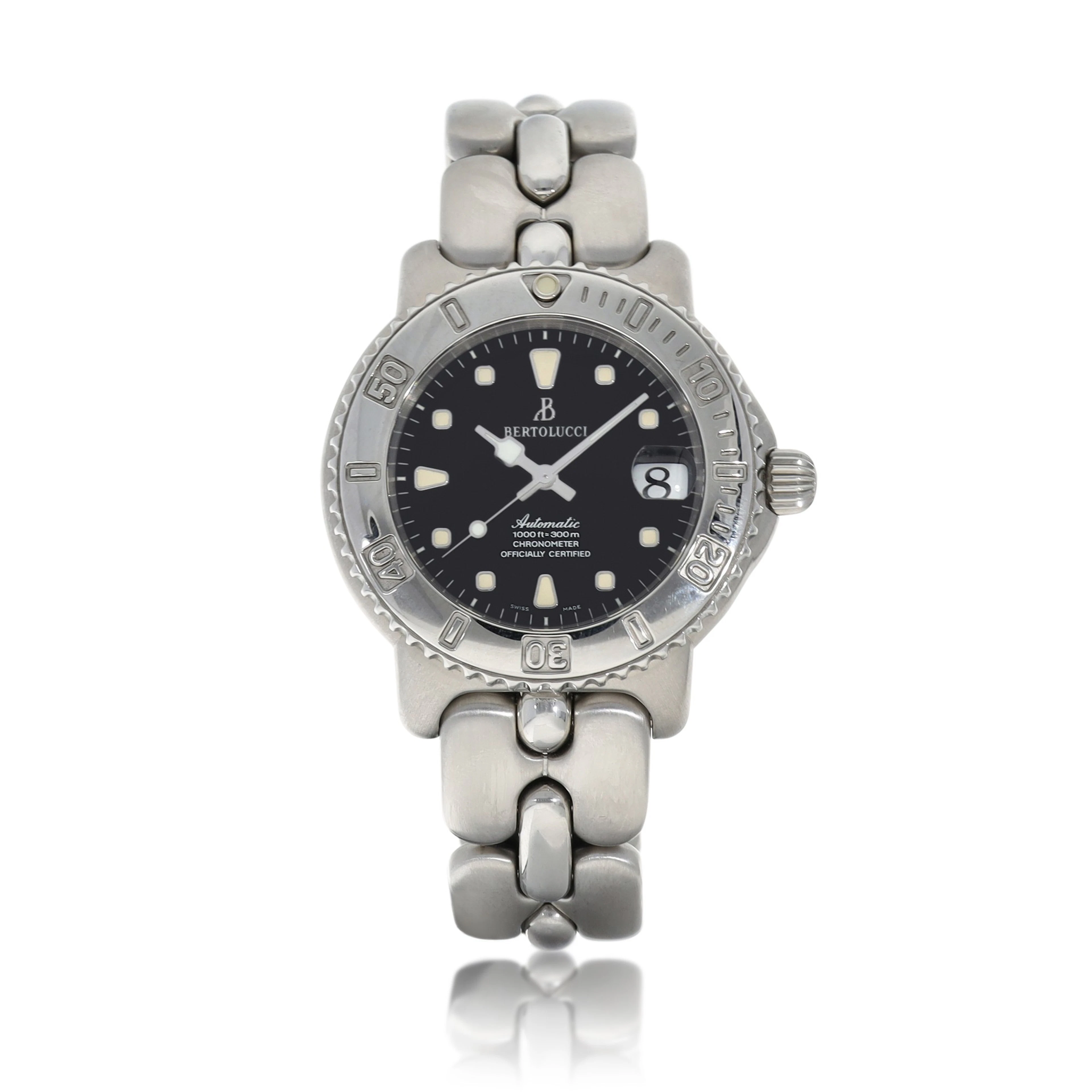 Reference 634.55.41.113 | A stainless steel bracelet watch with date