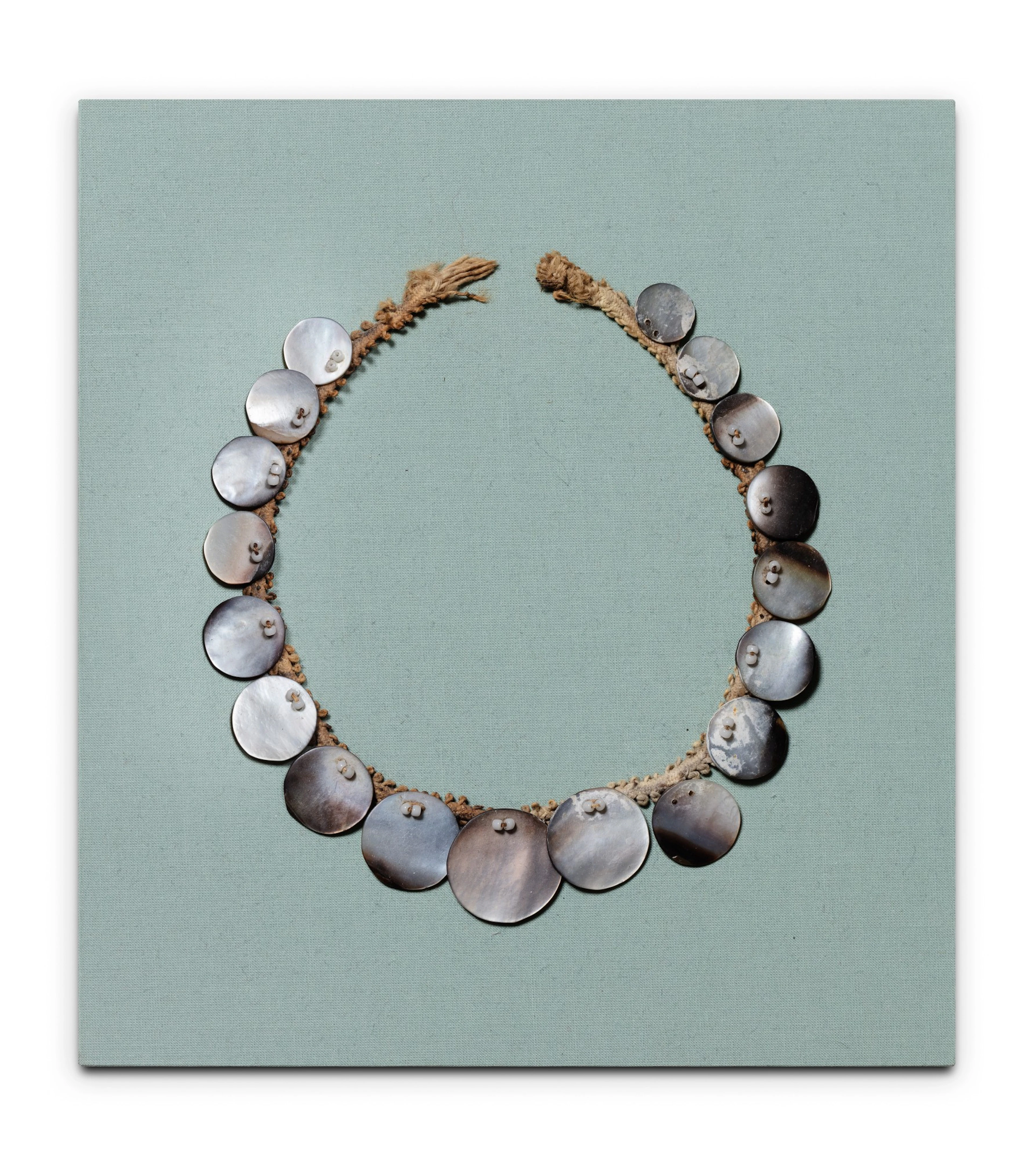 Collier en nacre, Micronésie | Motherpearl micronesian necklace