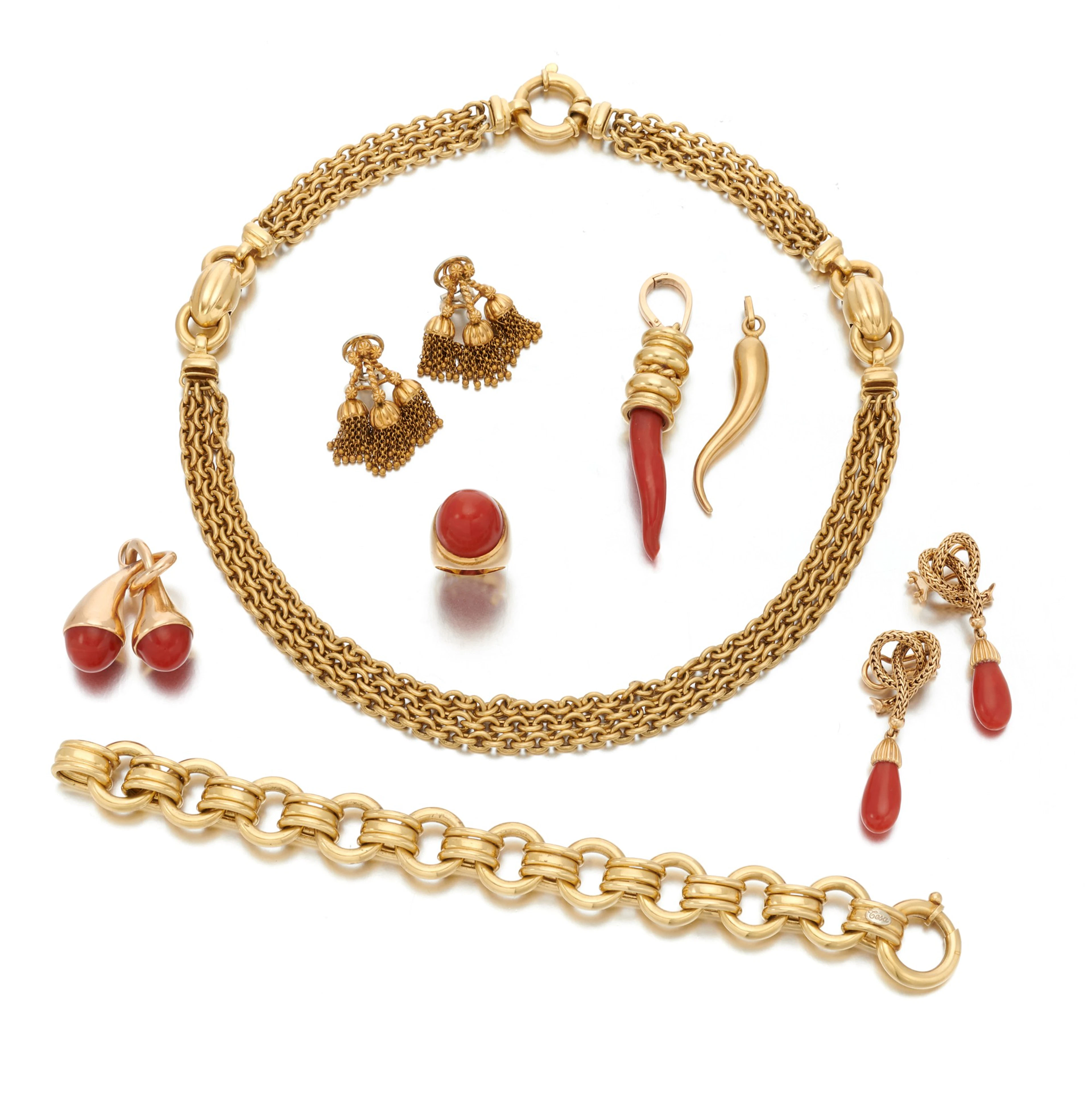 Collection of gold and coral jewels (Collezione di gioielli in oro e corallo)