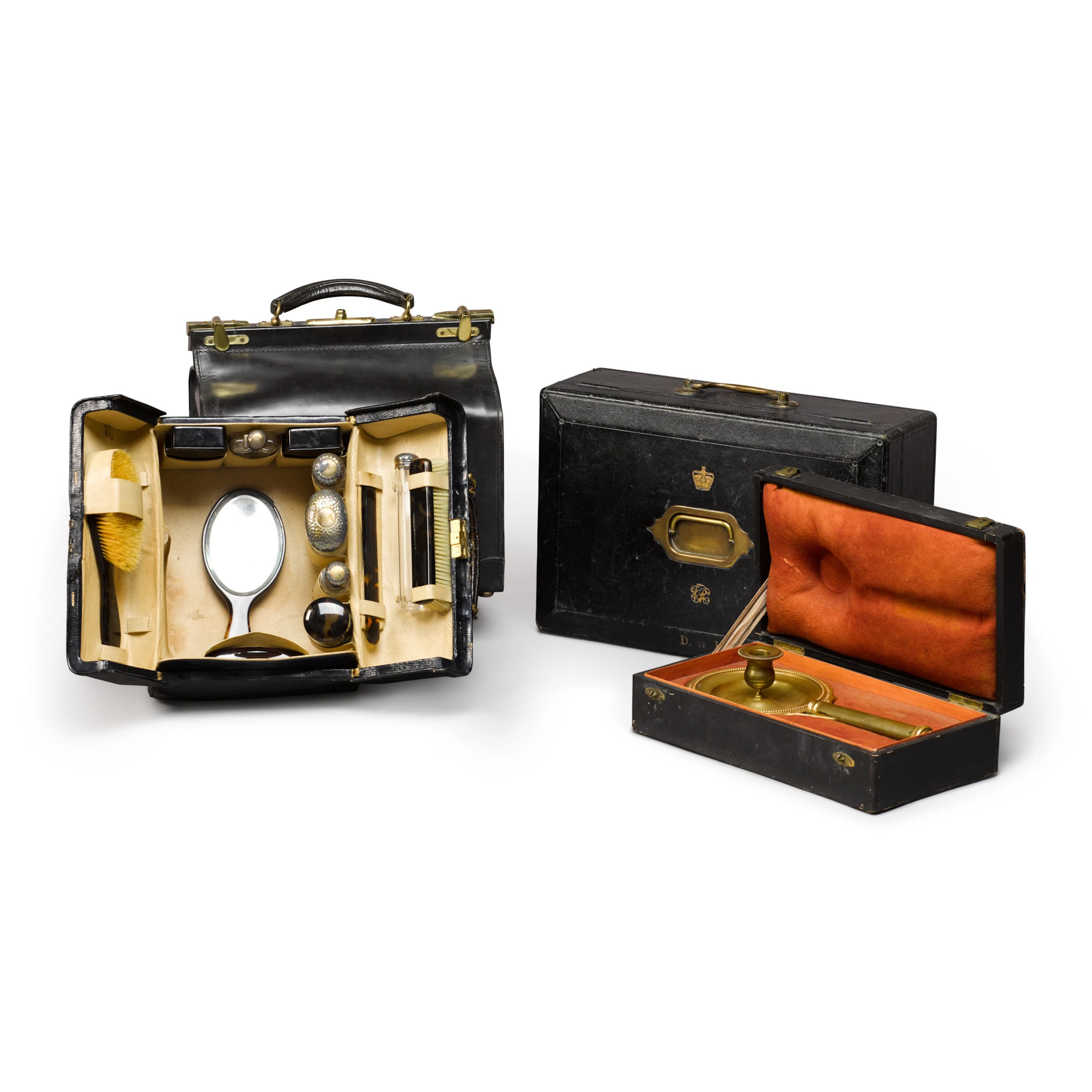 A collection of gentlemens travelling accessories, late 19th/early 20th century