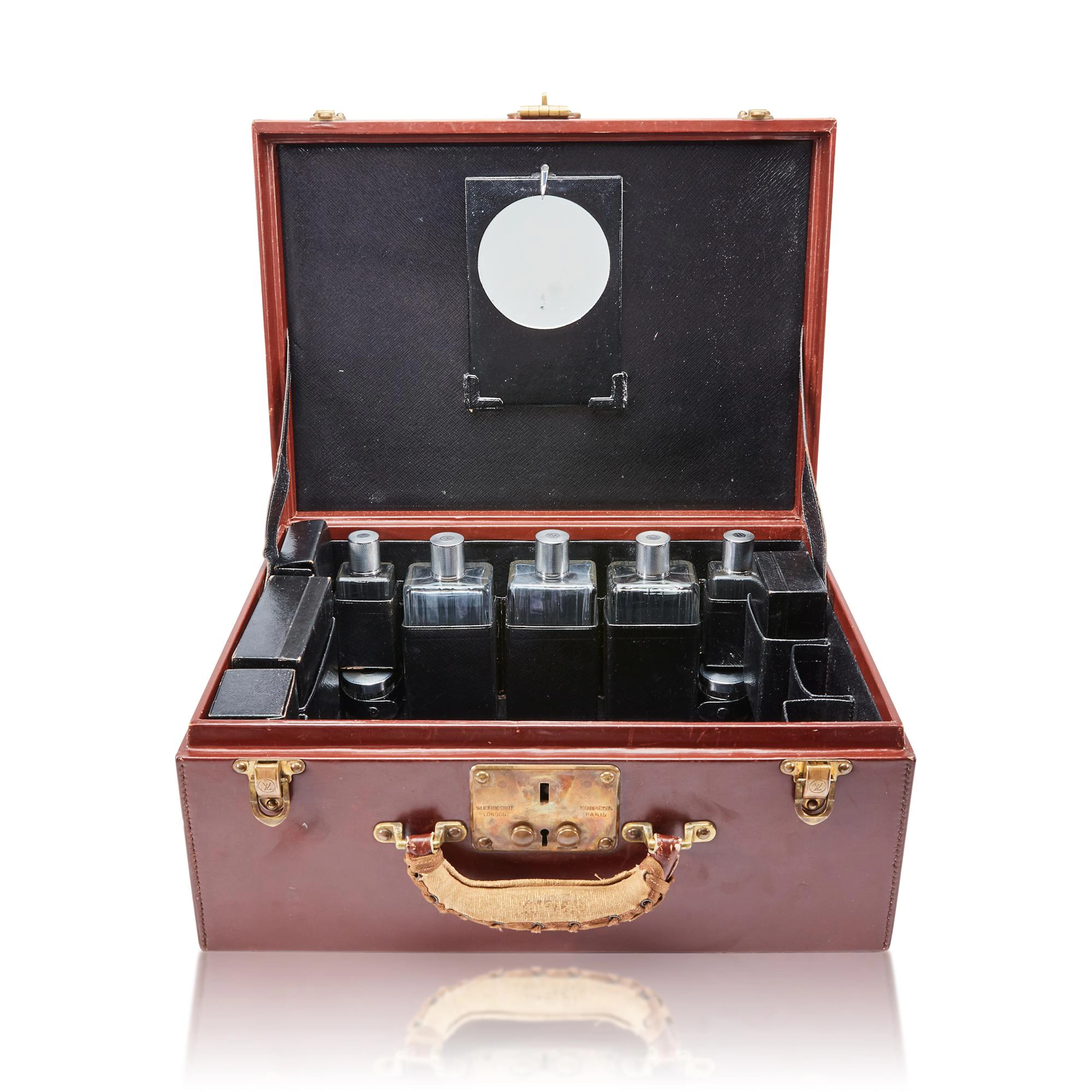 Brown smooth calfskin vanity trunk gold brass hardware, Circa 1930