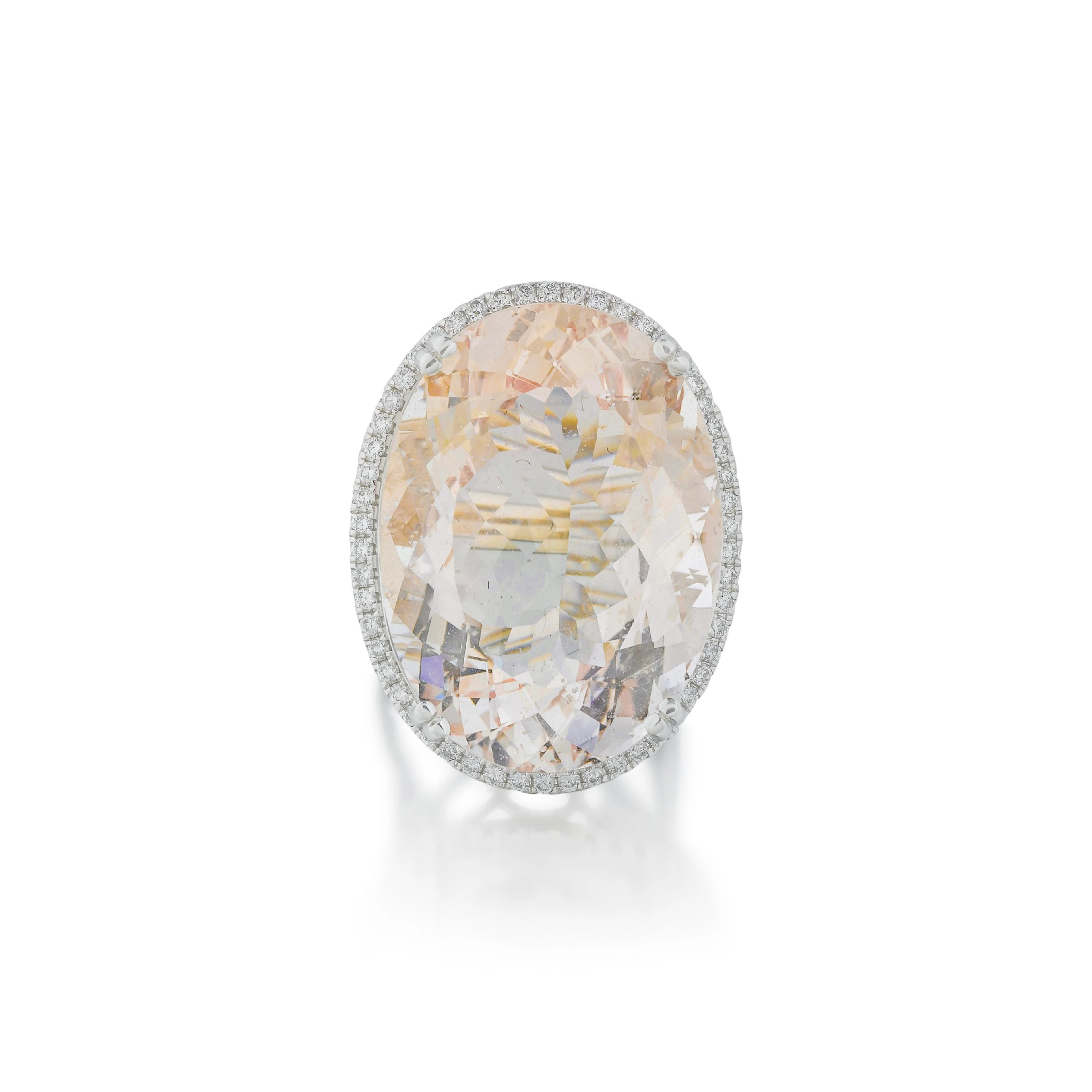 Bague morganite et diamants | Morganite and diamond ring