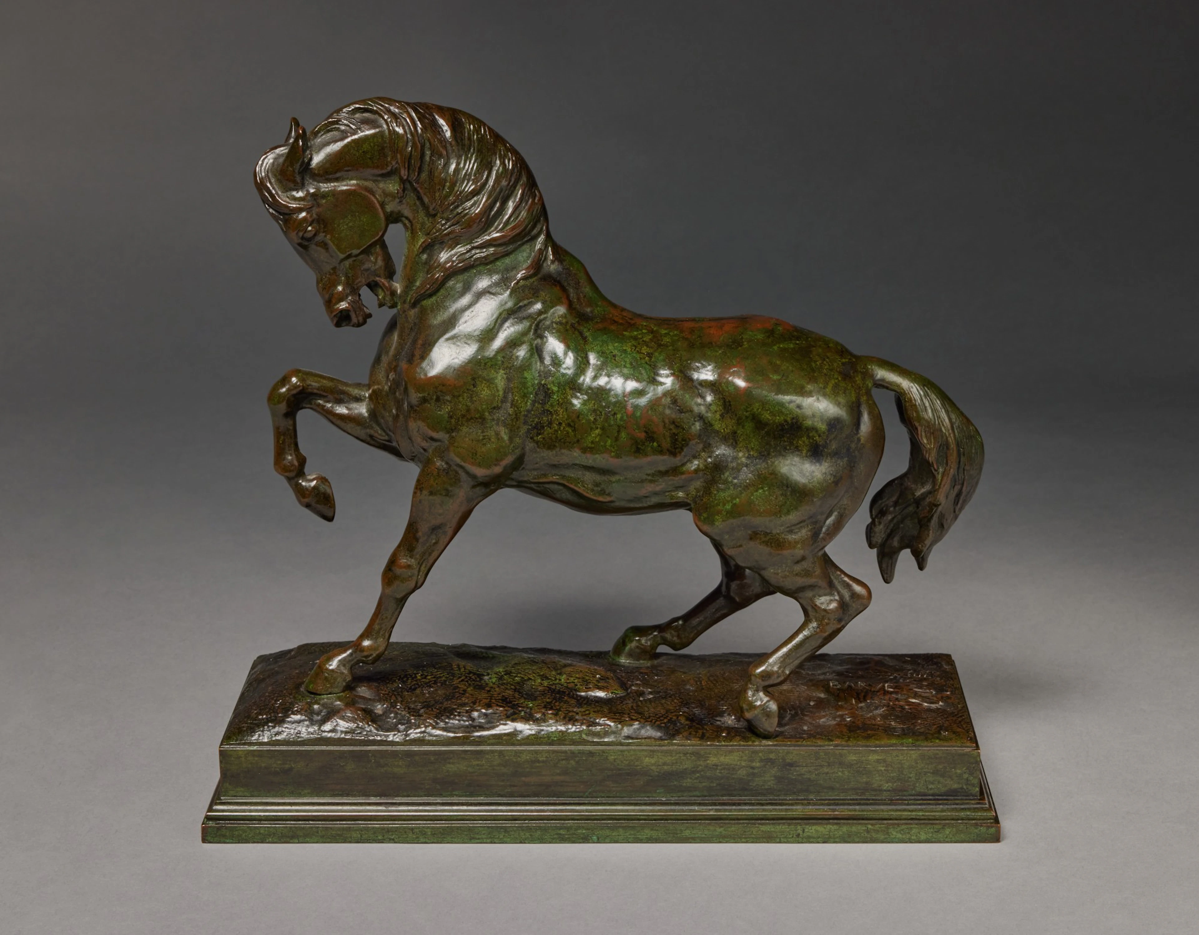 Cheval Turc No. 2 (antérieur droit levé, terrasse carrée)