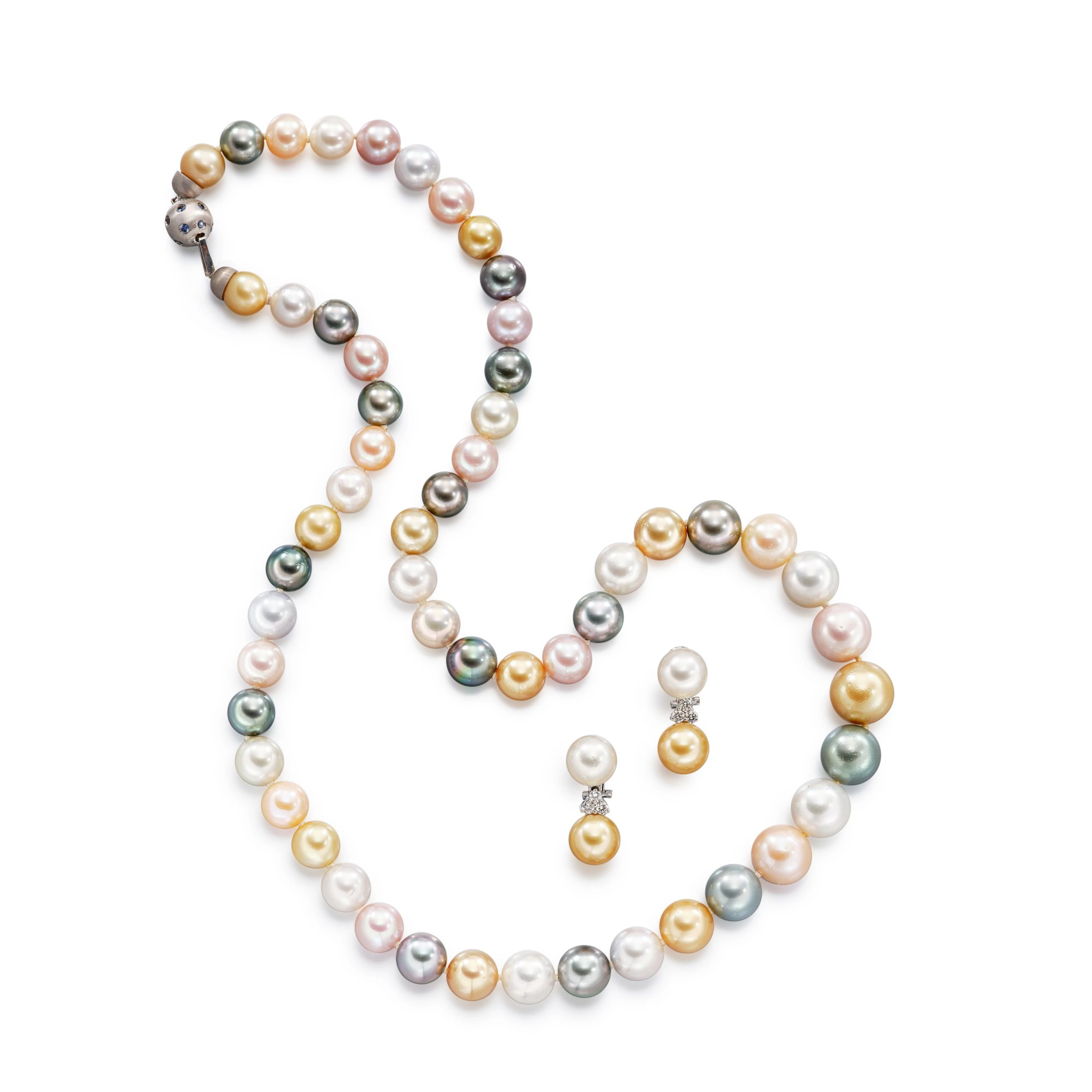 Cultured Pearl and Sapphire Necklace and Ear Clips | 養殖珍珠 配 藍寶石 項鏈及耳夾一對