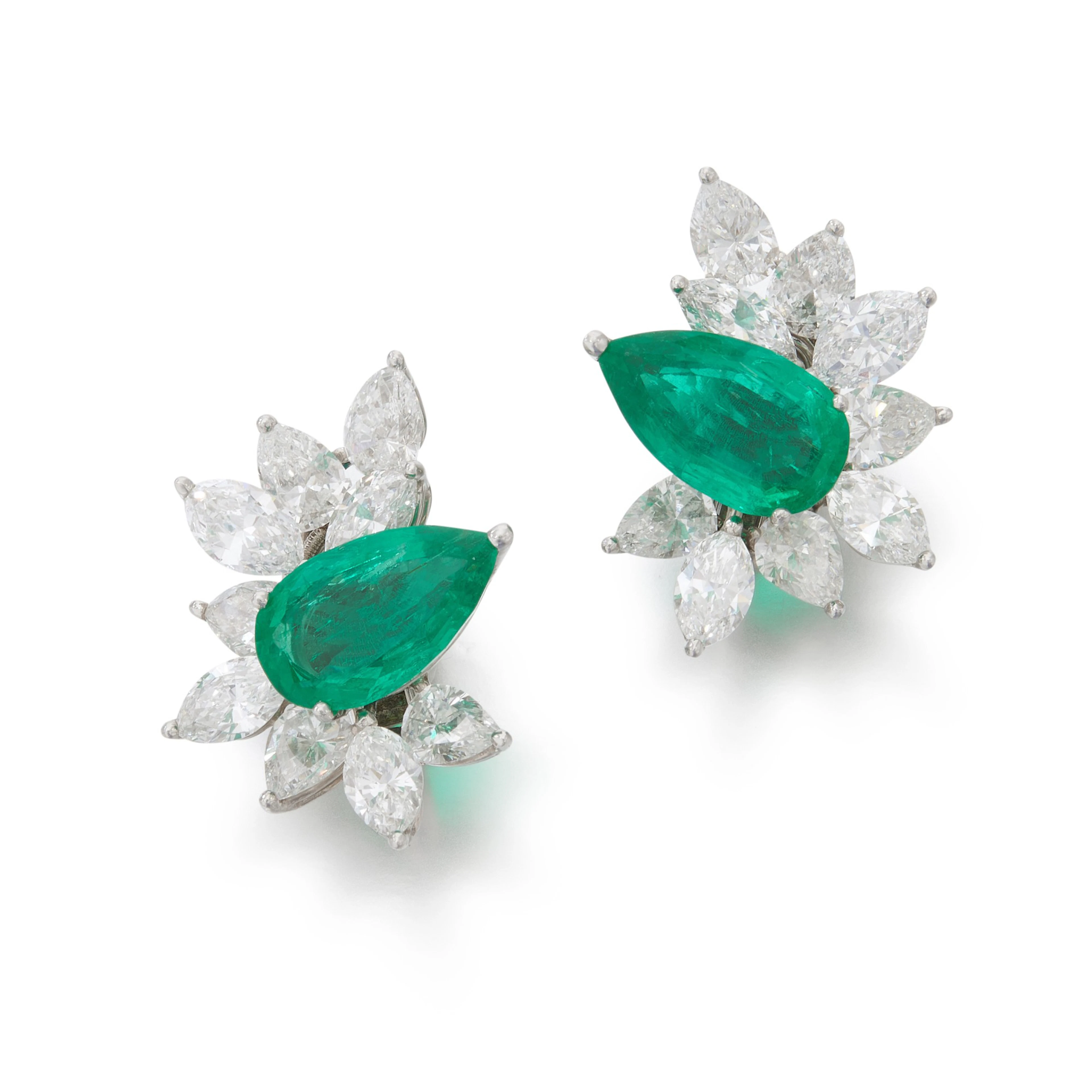 Emerald and diamond earrings (Orecchini con smeraldi e diamanti)