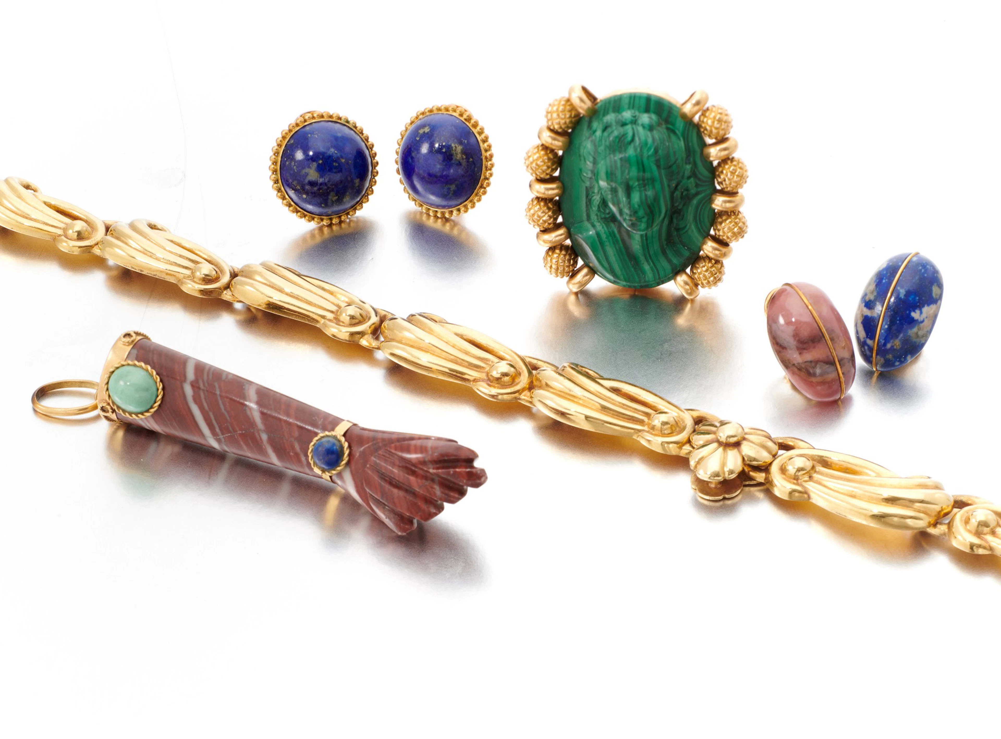 Collection of hardstone jewels and a necklace