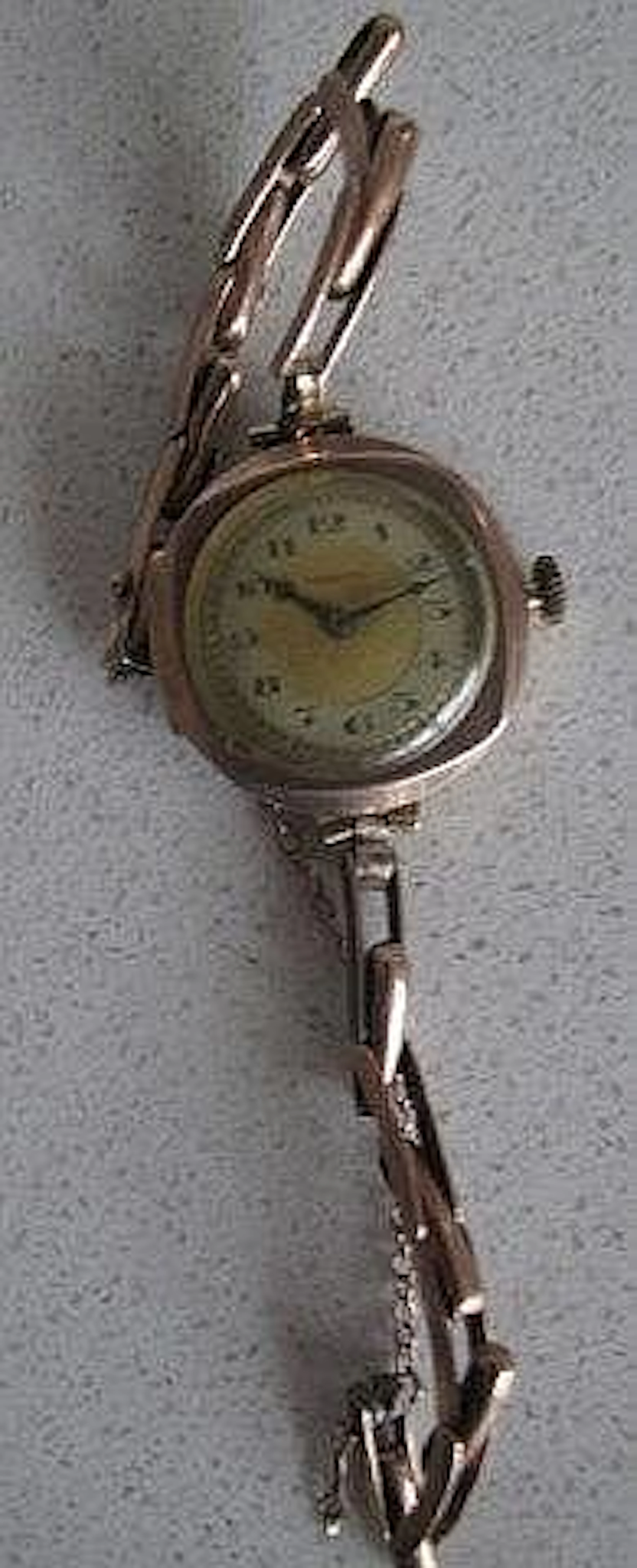 Vintage 9ct gold Aristo ladies watch weighs 18.22g not running