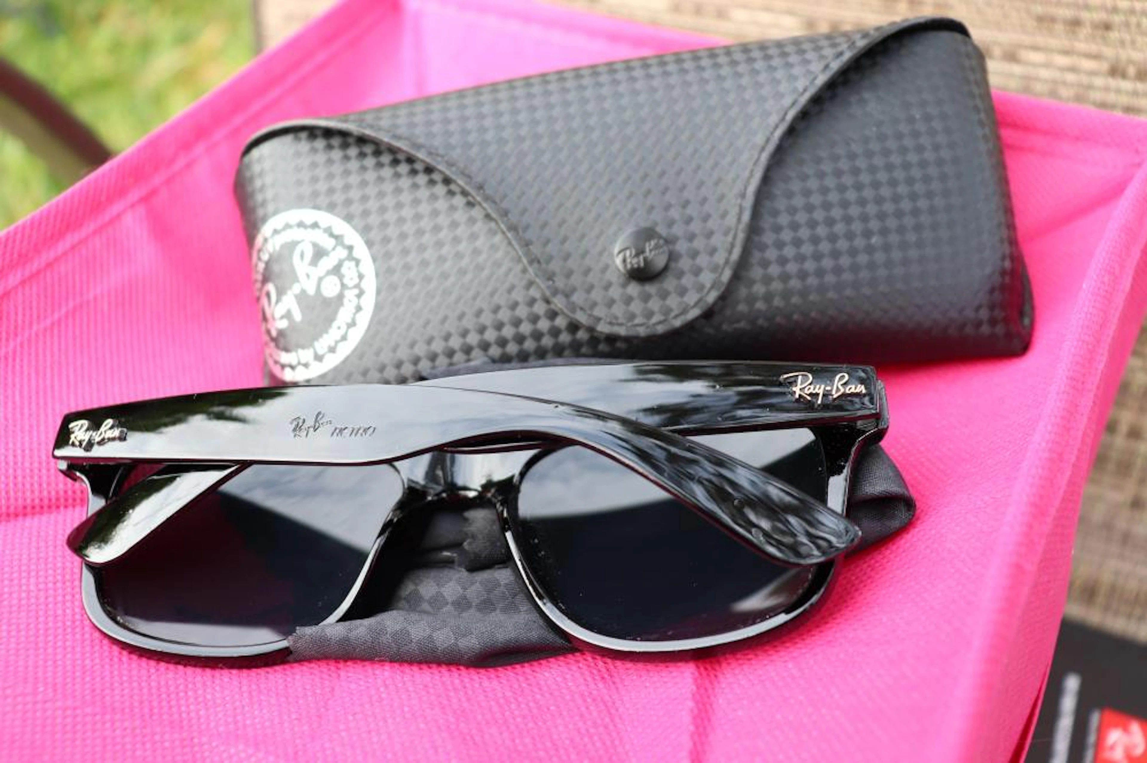 Luxottica Ray Ban retro sunglasses 3001, Black Grey/Green, brand new, with a box
