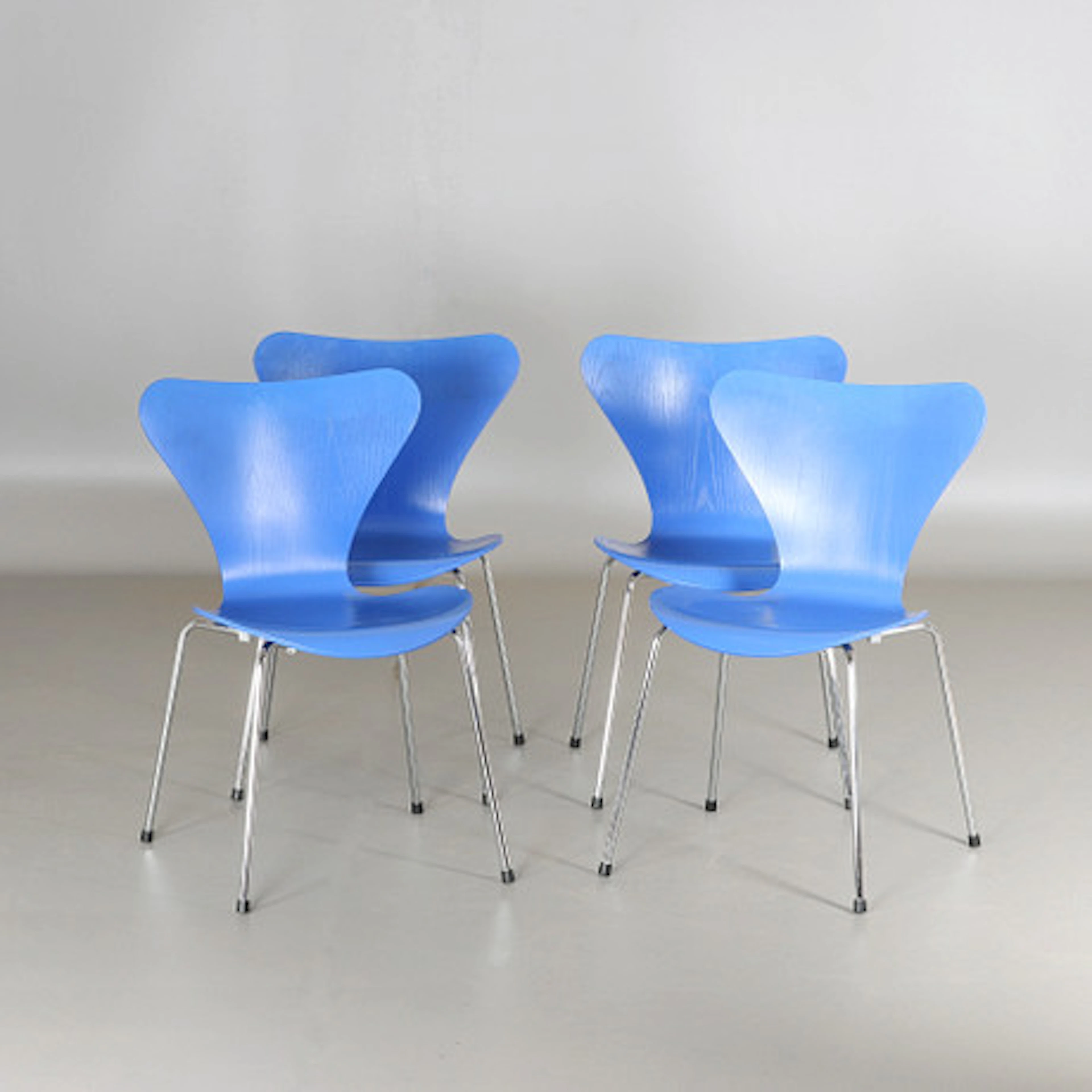ARNE JACOBSEN. 1902-1971. Stolar, 4 st, "S…