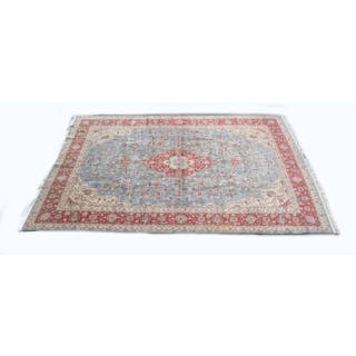 Large Persian Carpet, 15ft x 10ft