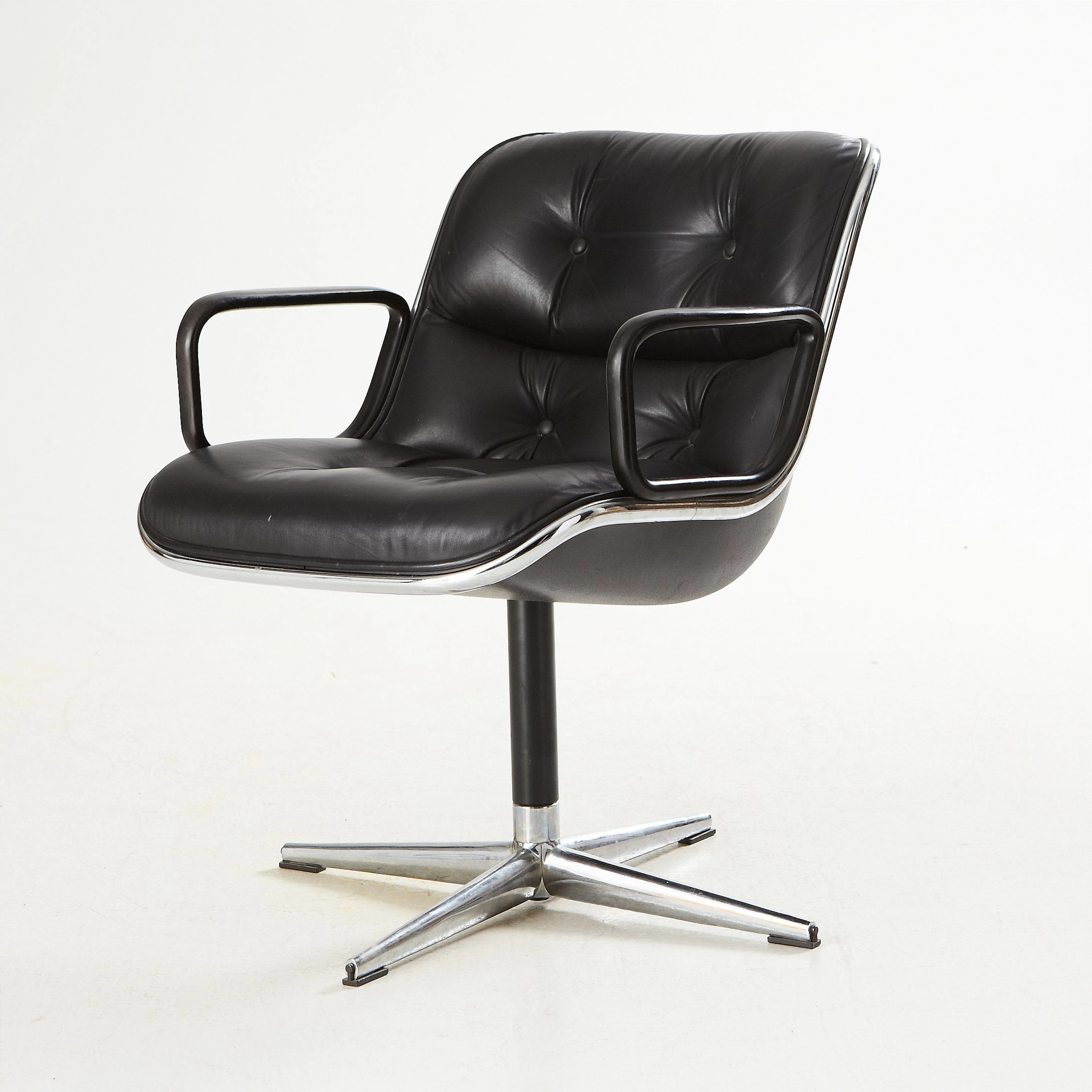 Karmstol Charles Pollock Knoll International