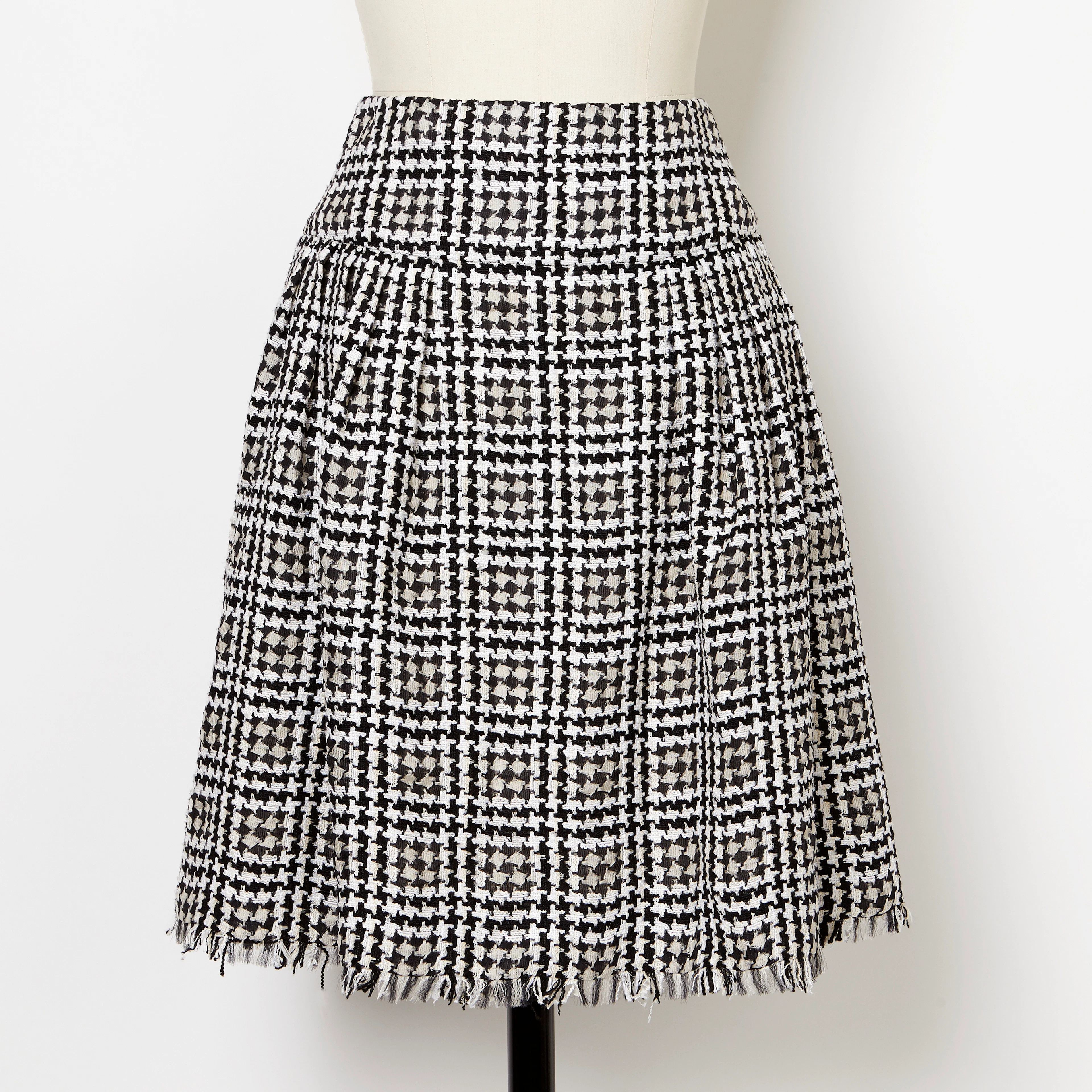 Chanel klockad kjol med hundtandsmönster