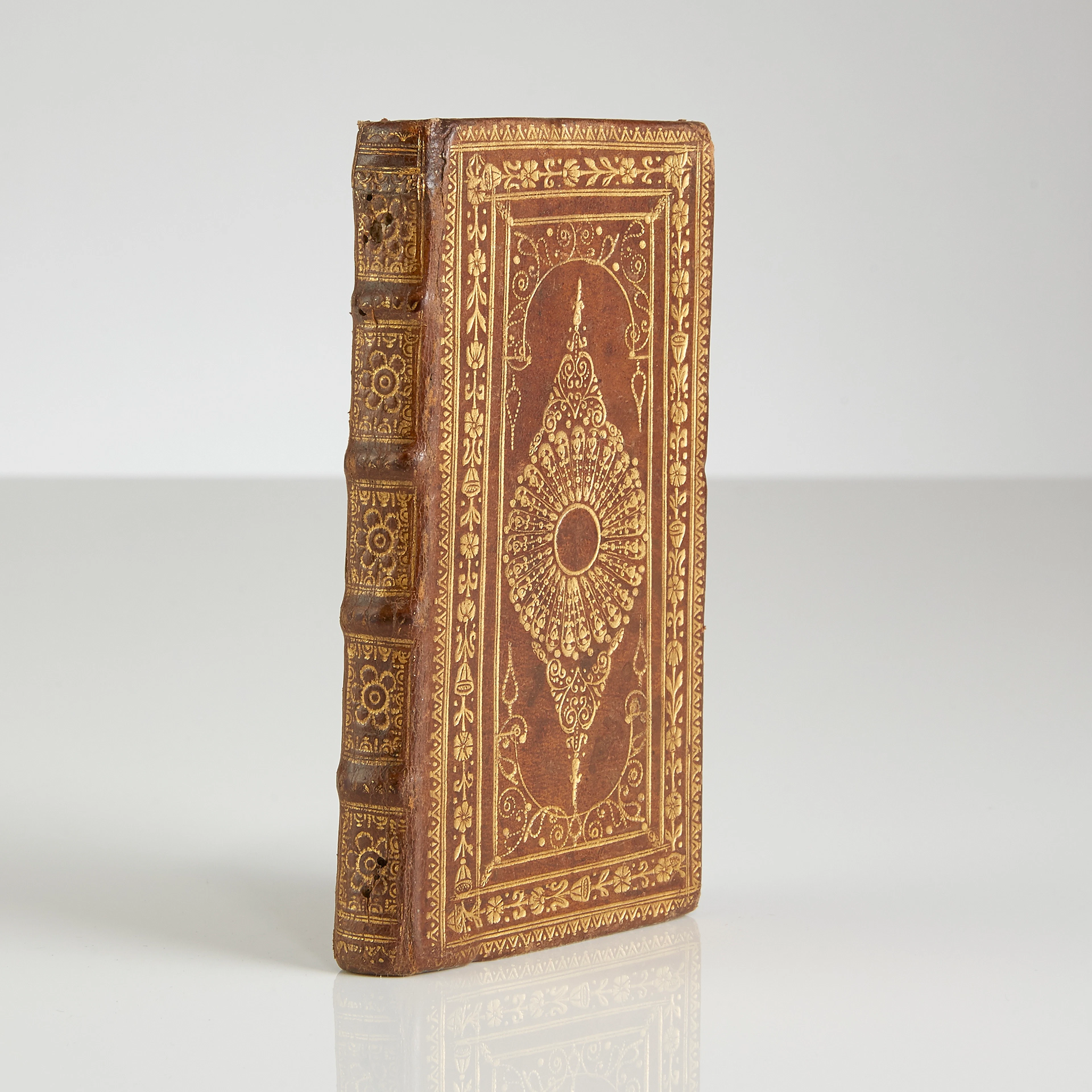 Italian (Bologna) fan binding