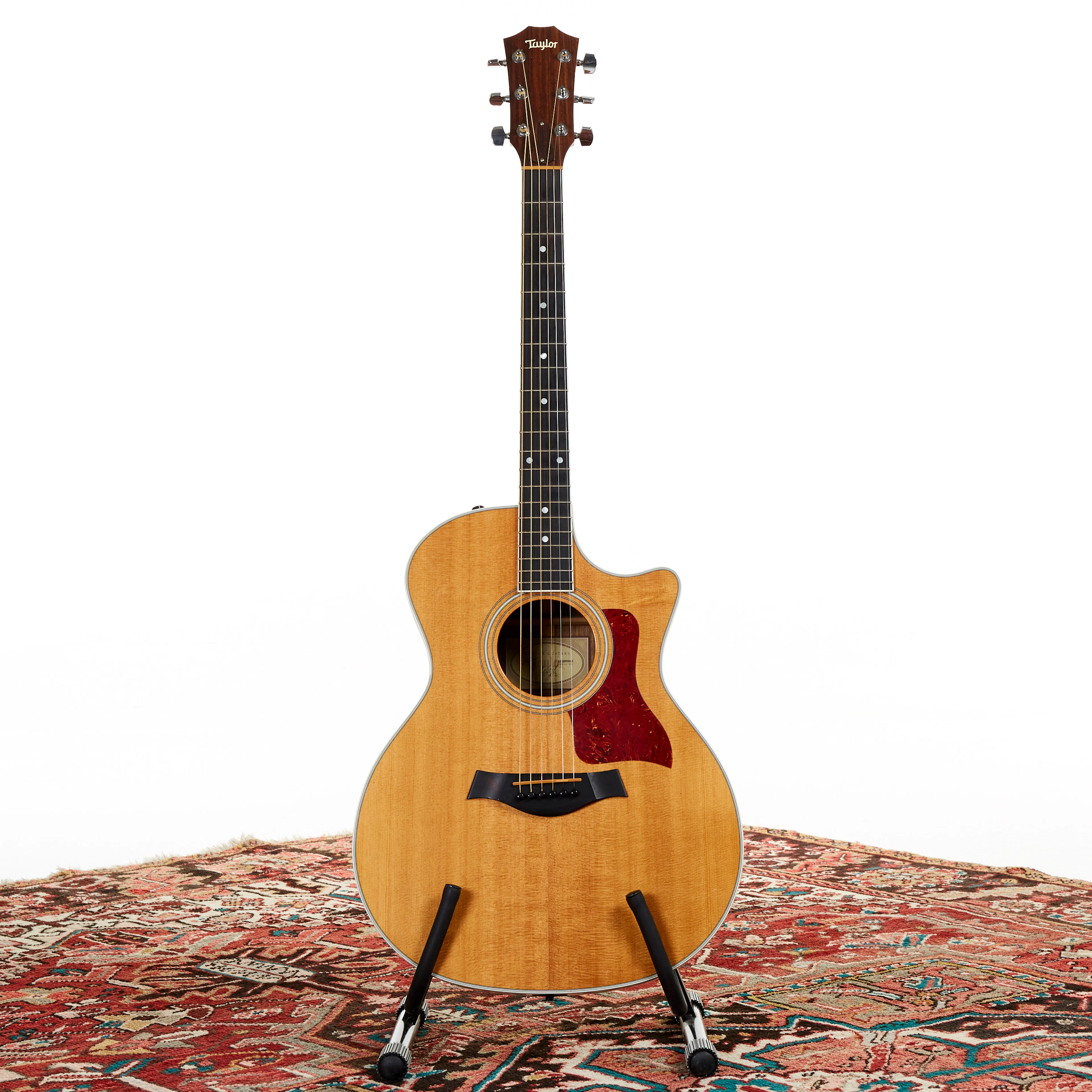 Taylor elektroakustisk gitarr