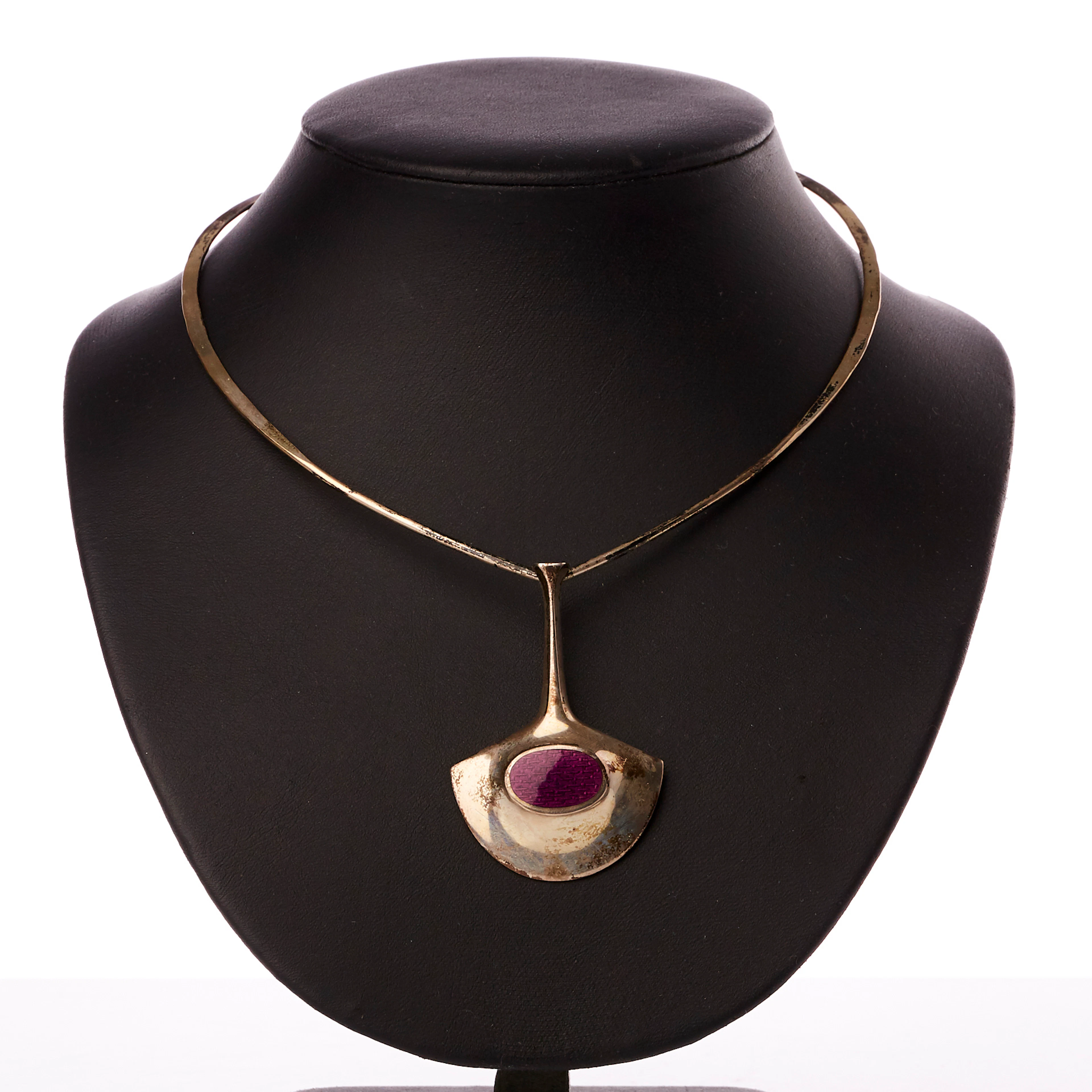 Collier med hänge
