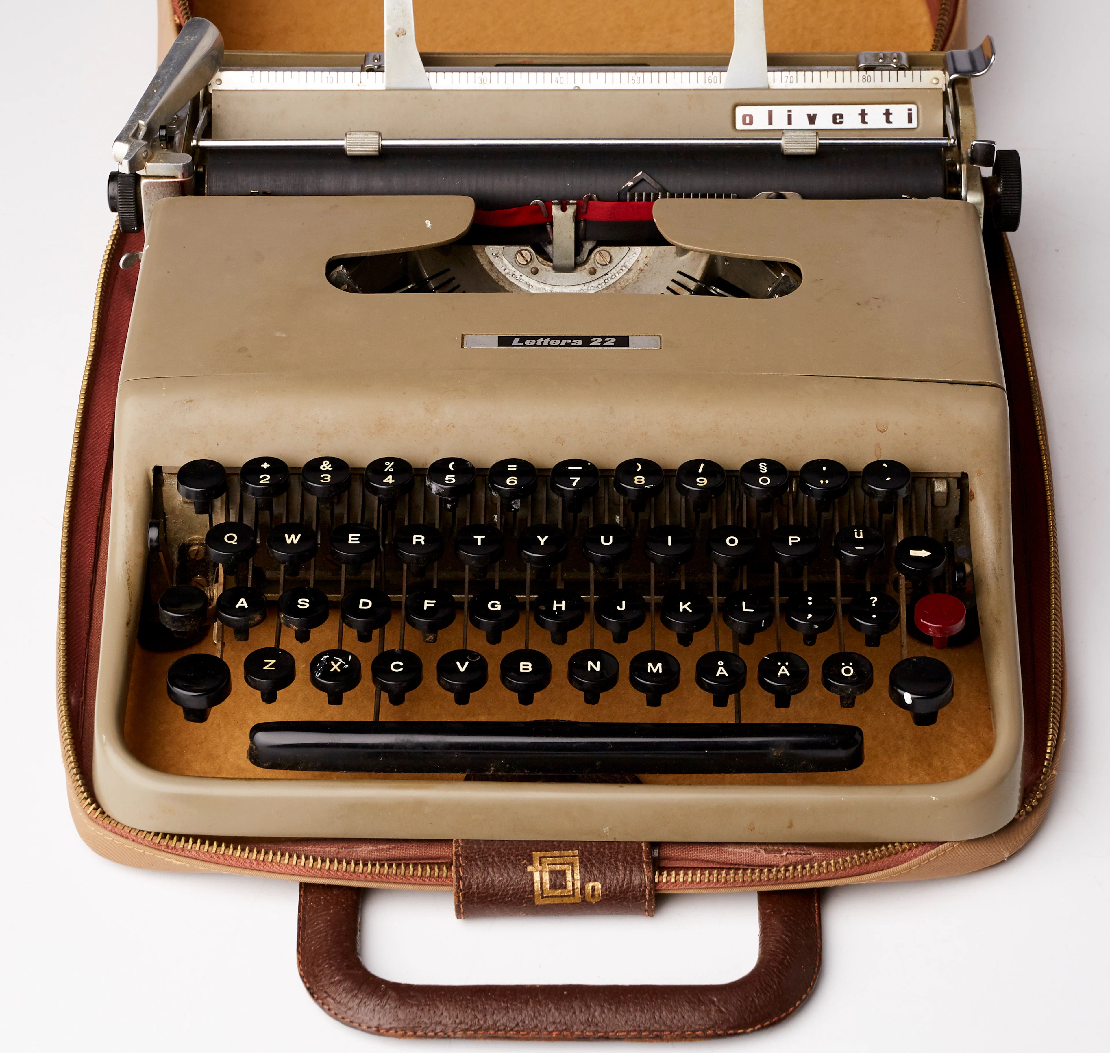 MARCELLO NIZZOL Lettera 22 skrivmaskin