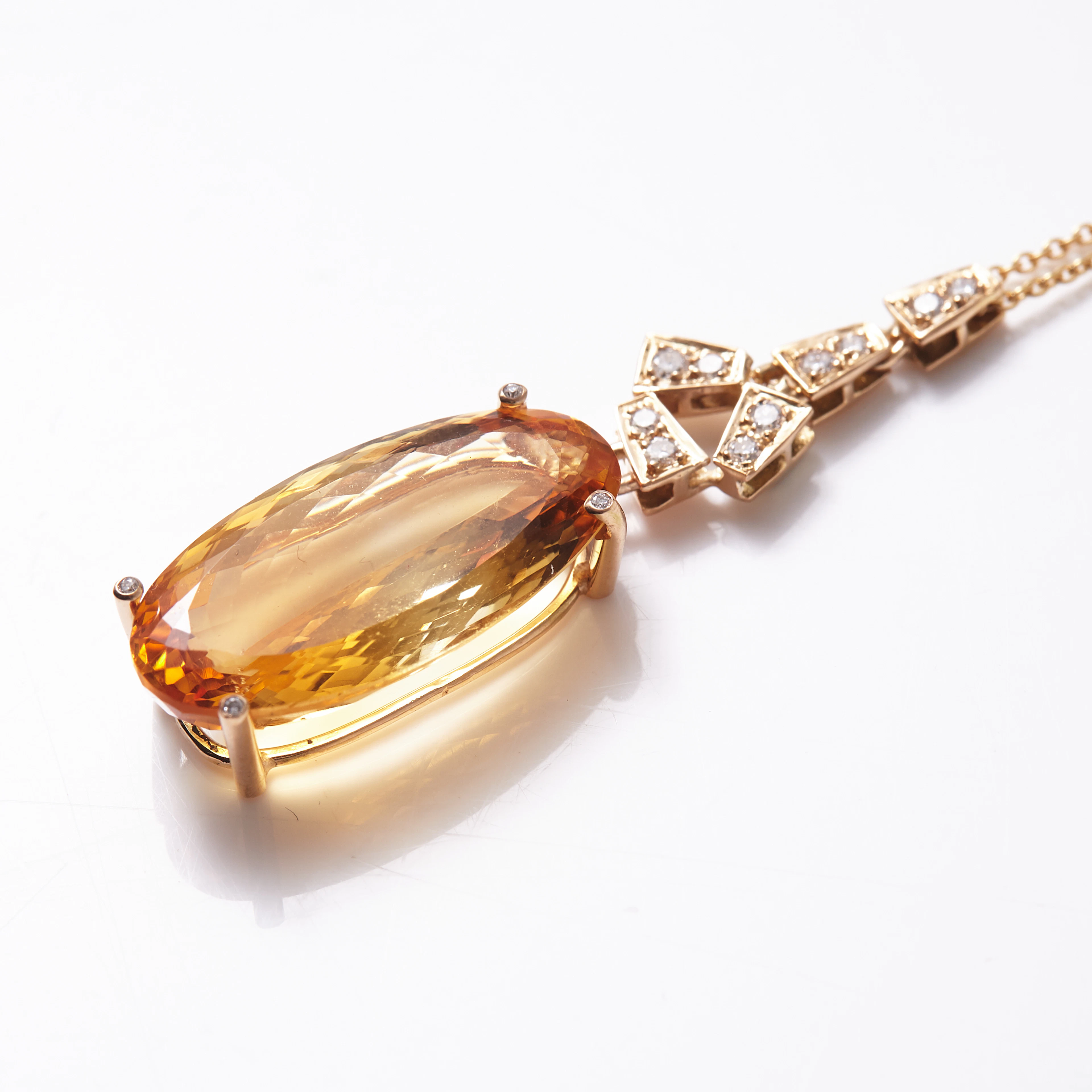 Halsband 18 k guld citrin diamanter