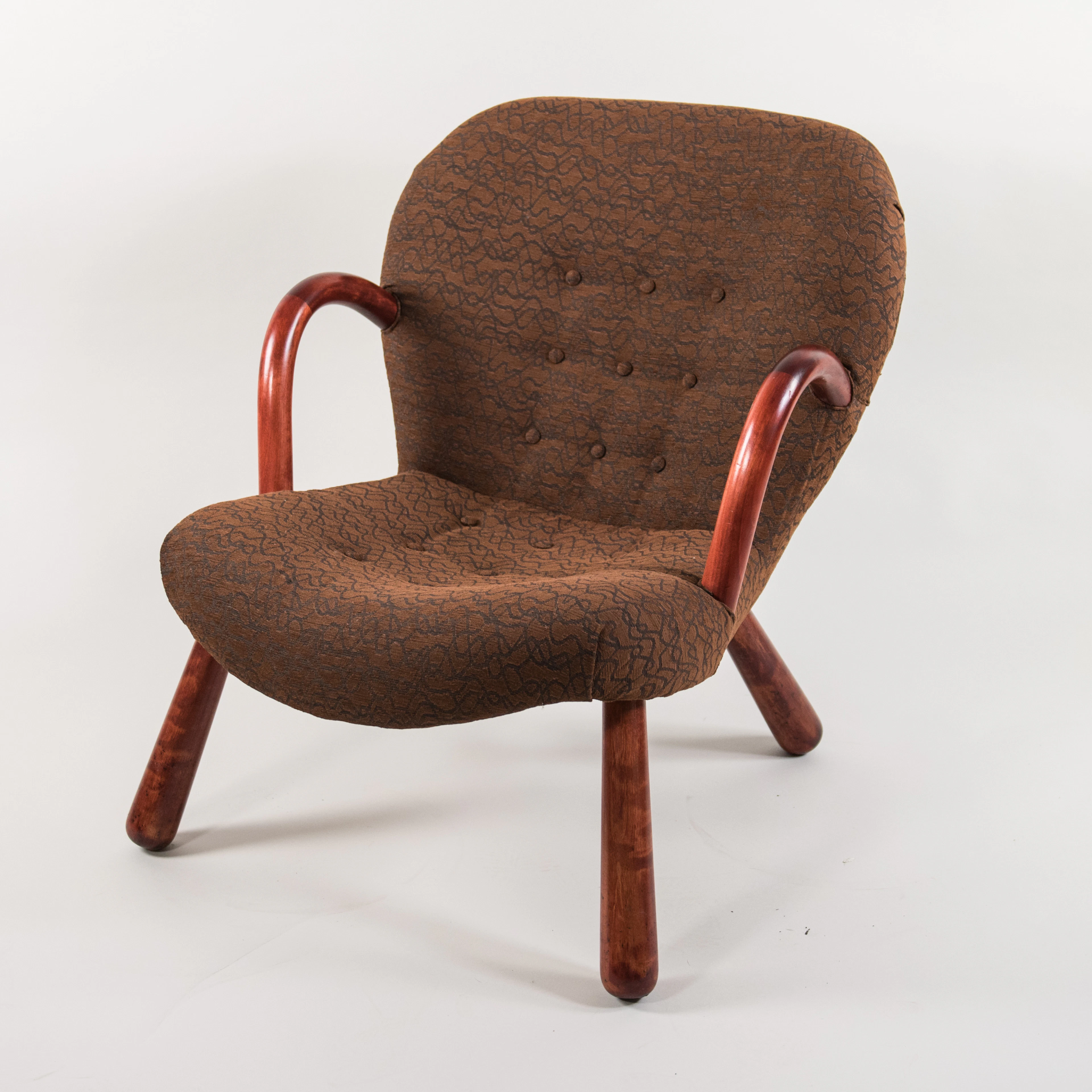 "Clam Chair" / "Muslinge"