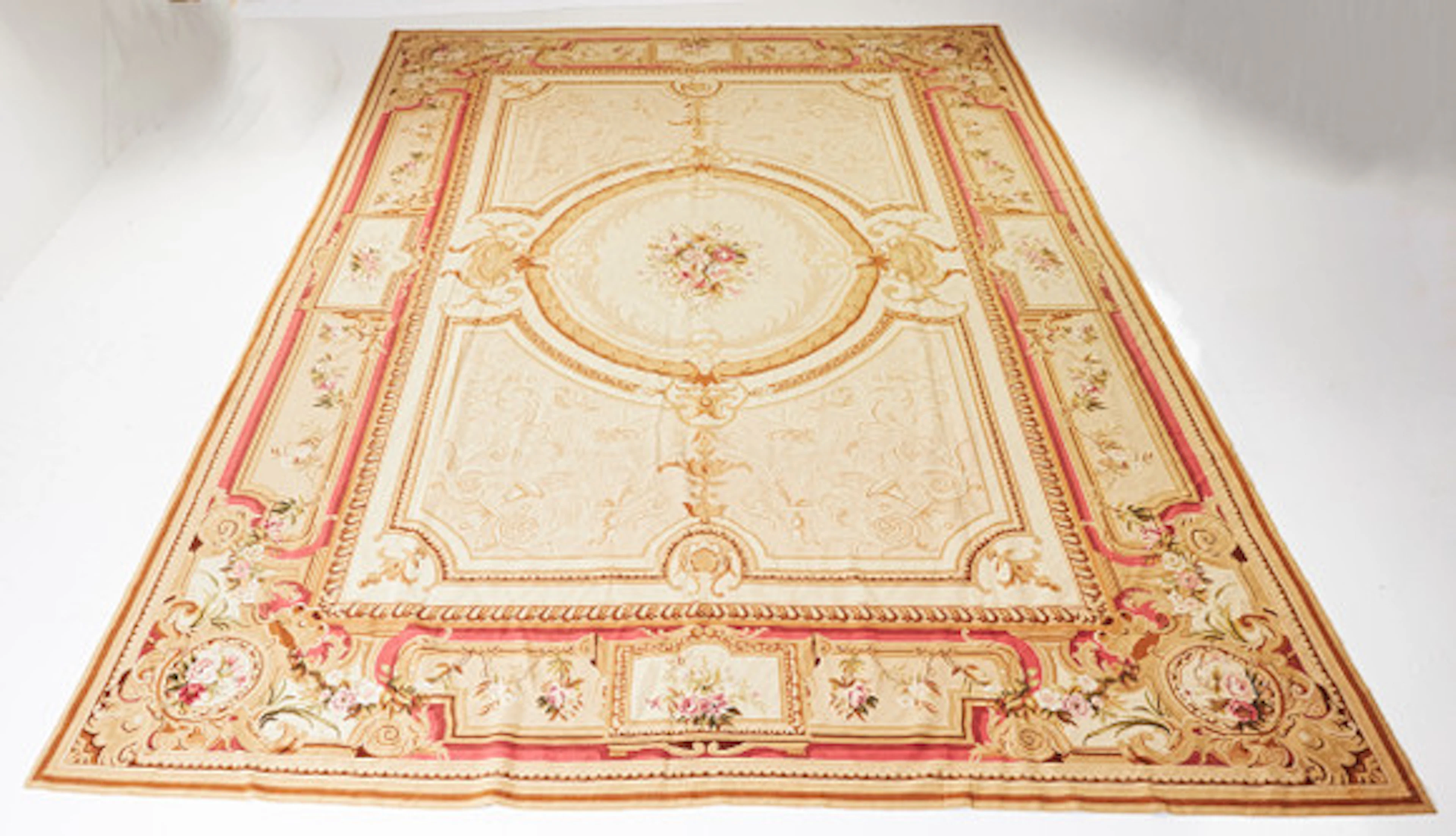 MATTA, Aubusson -typ, broderad, dekor av r…
