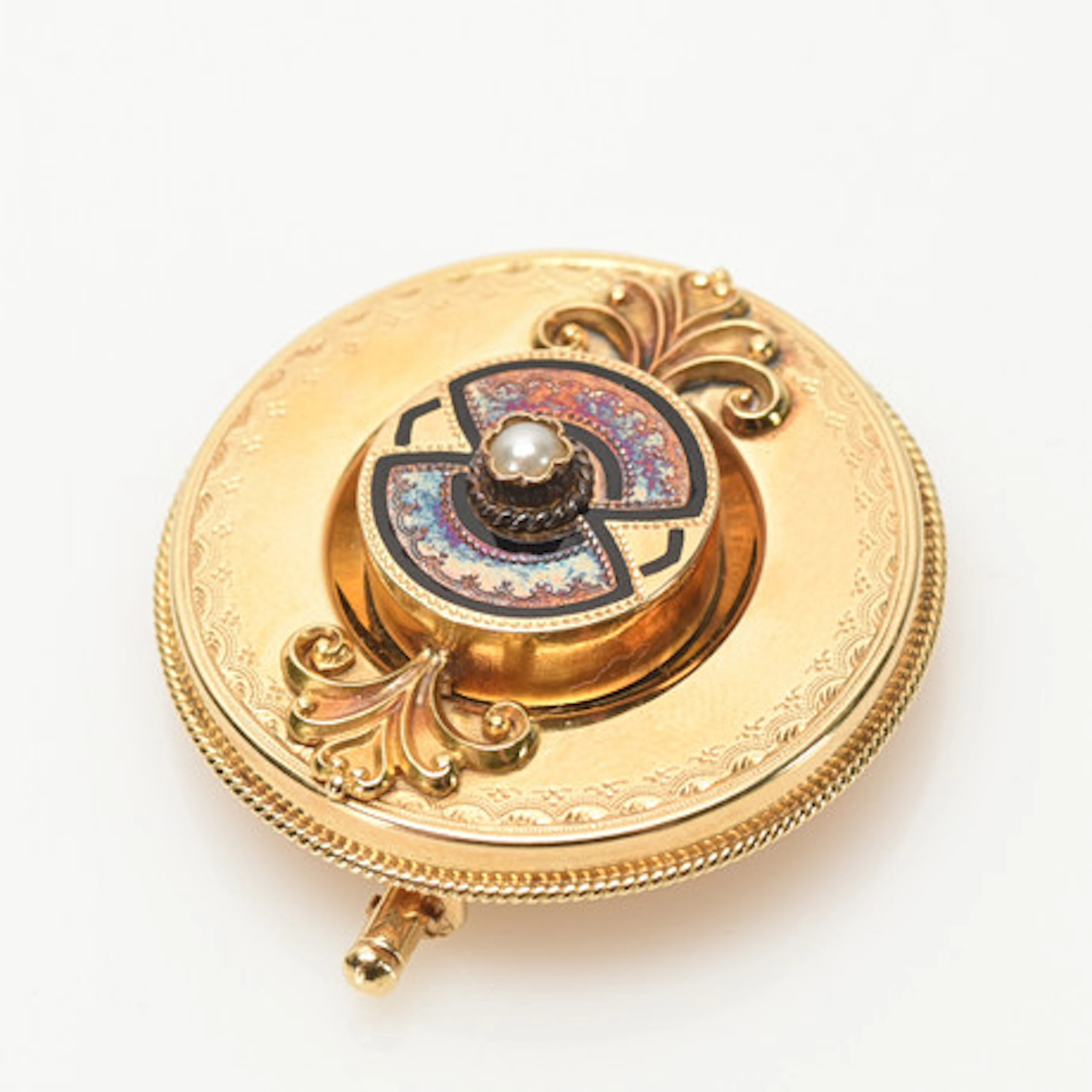 VINTAGE BROSCH i 18K guld.