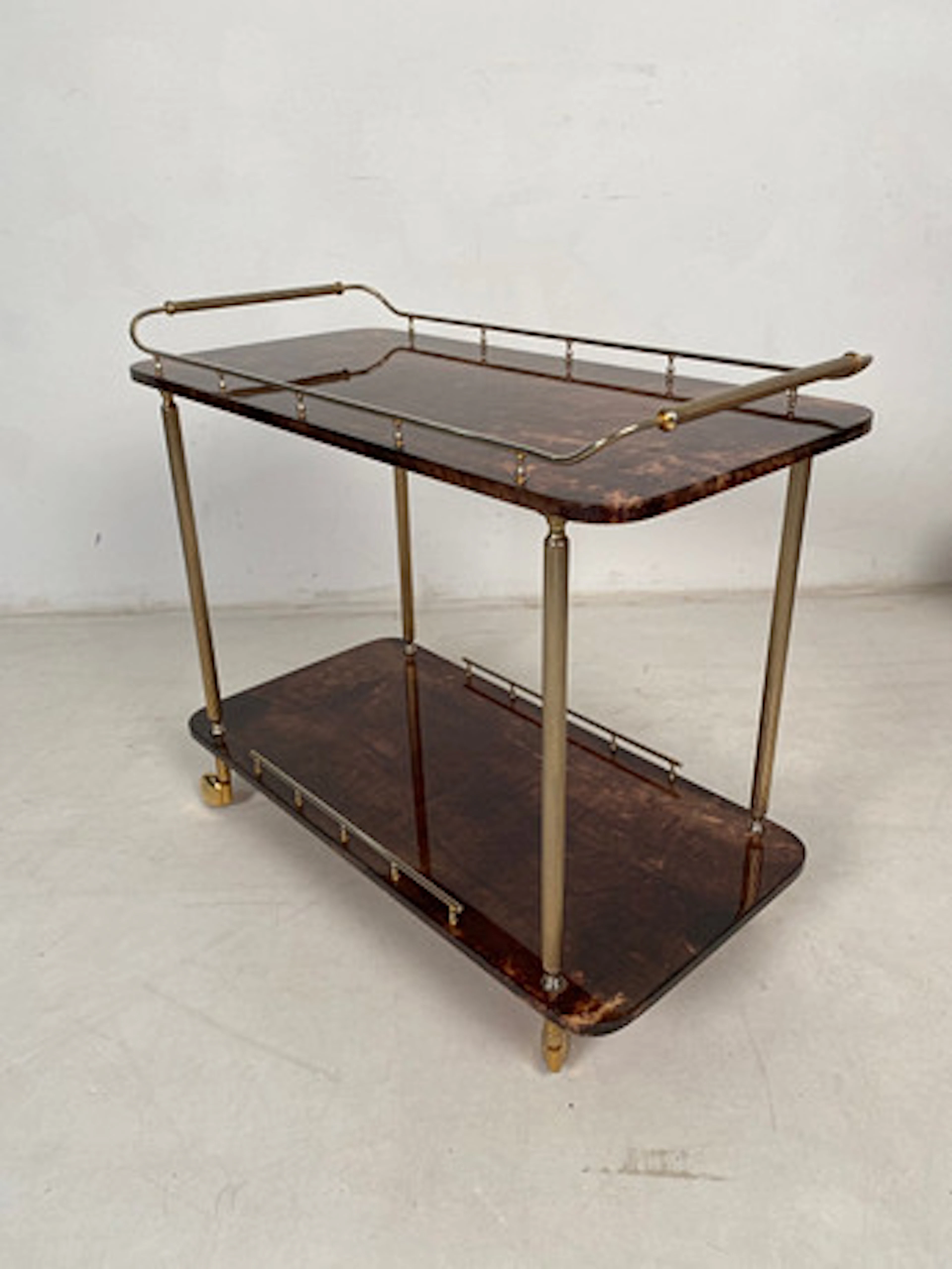 ALDO TURA (1909-1963). Bar- och sidobord f…