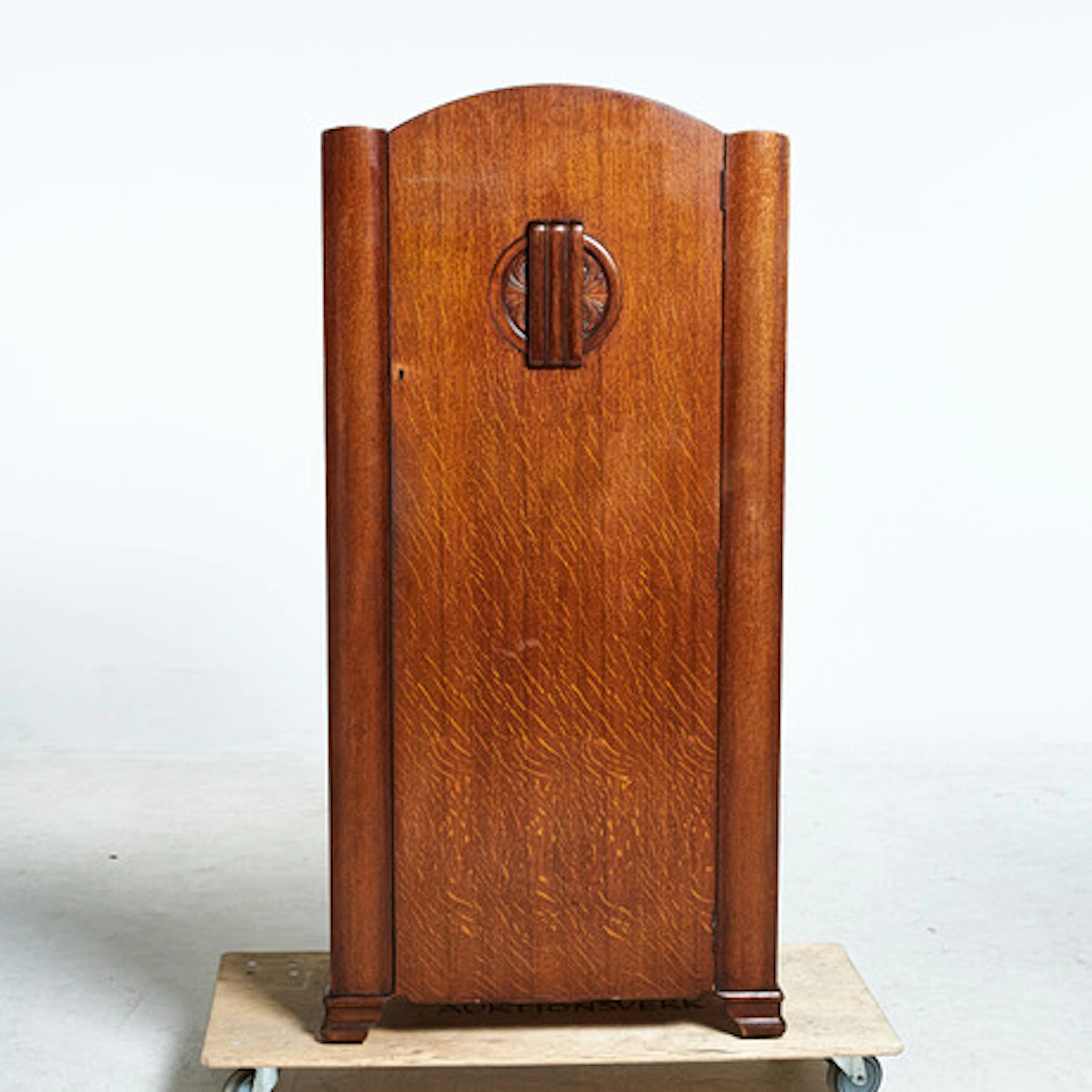 KLÄDSKÅP, Lebus Furniture, England, 1900-t…