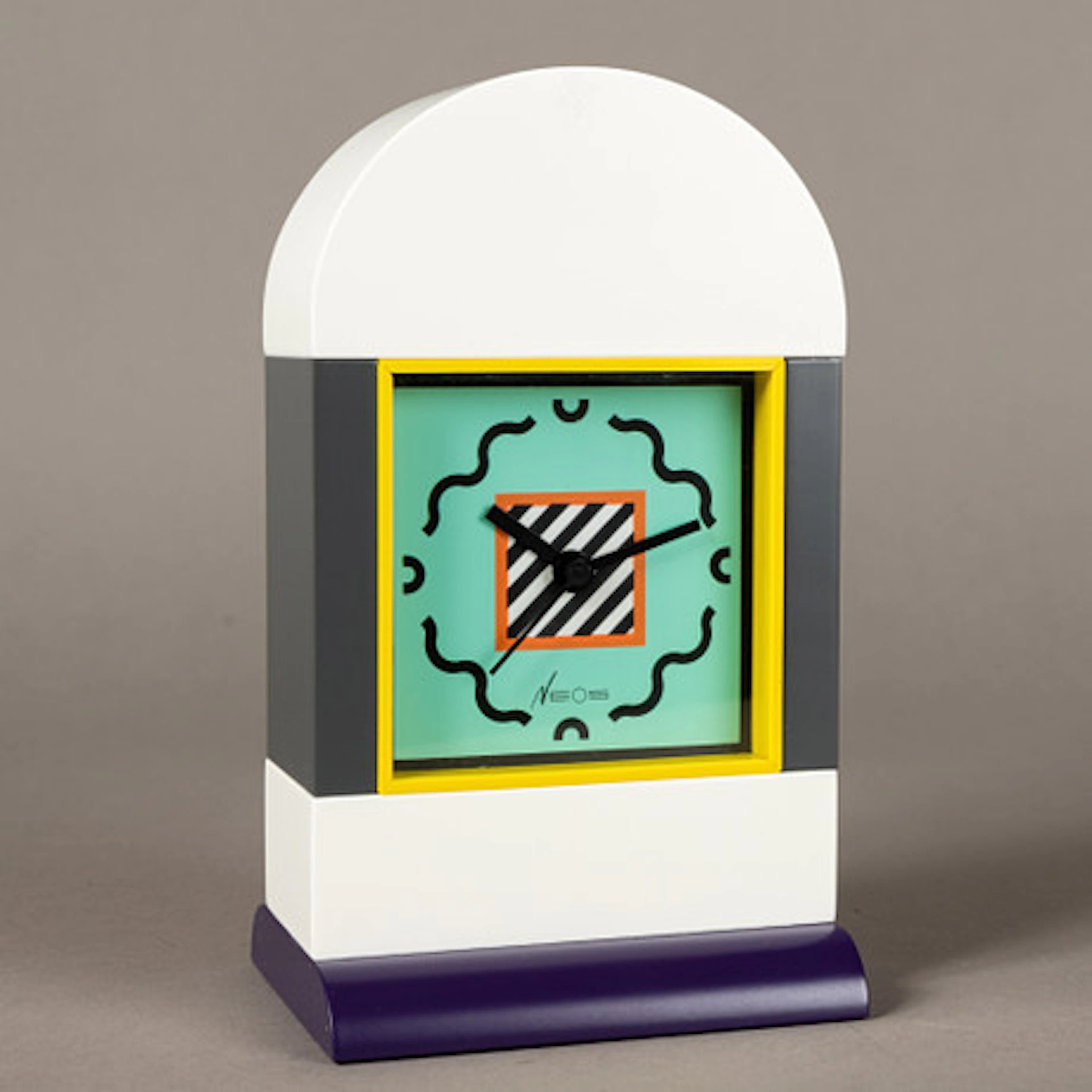 NATHALIE DU PASQUIER & GEORGE SOWDEN. Neos…