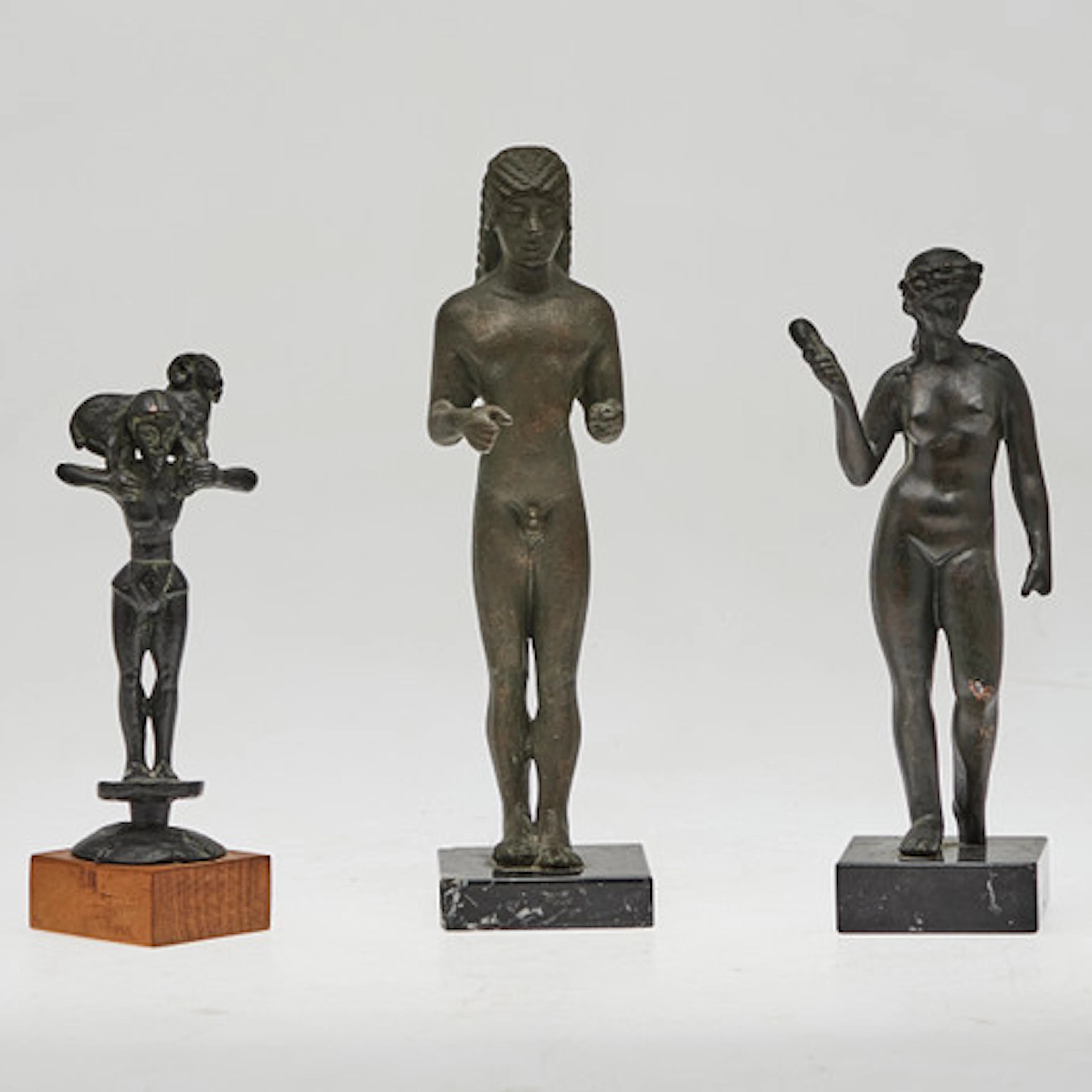 Figurin/skulptur, tre figurer, brons, marm…