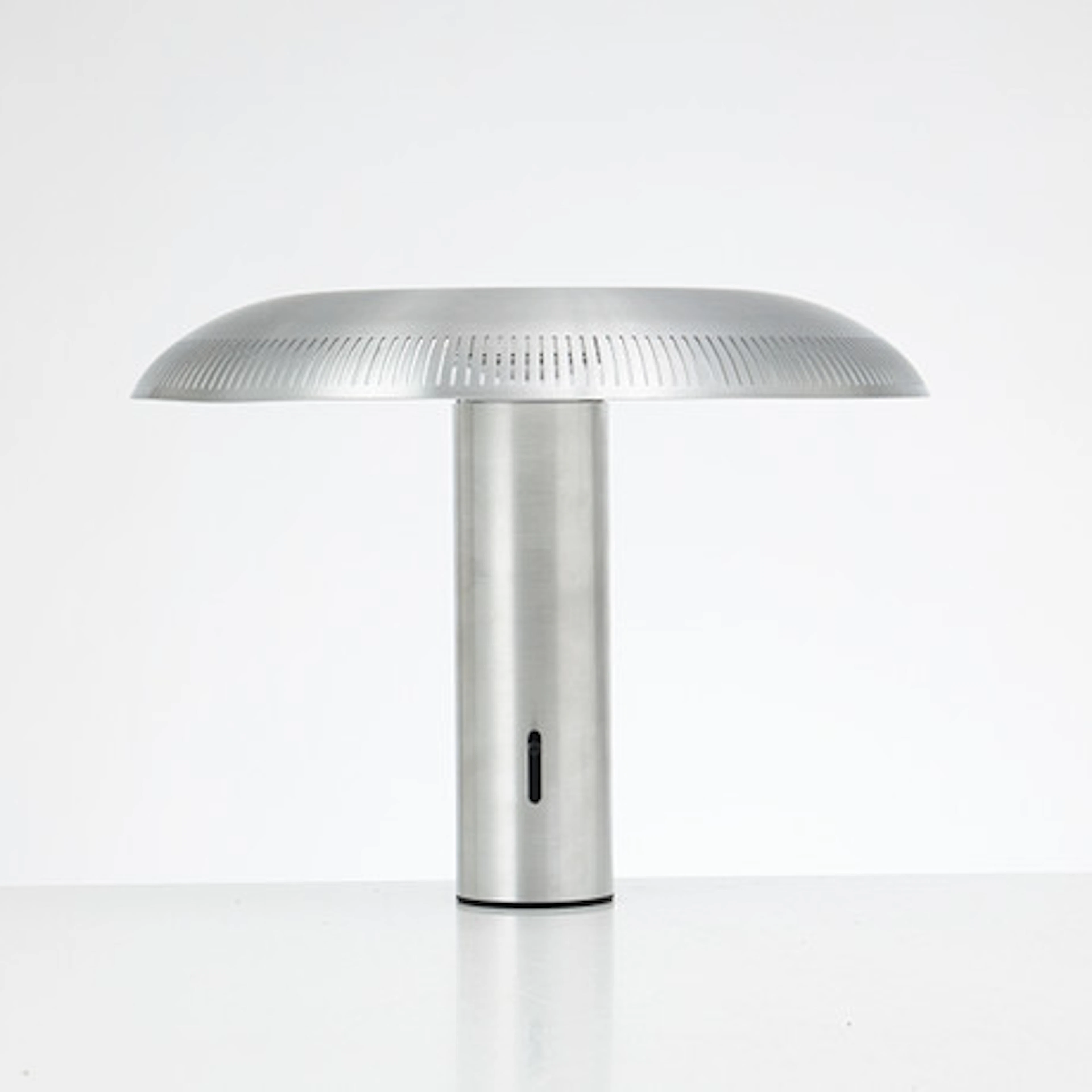 ILSE CRAWFORD, ''W203 Ilumina'', bordslamp…