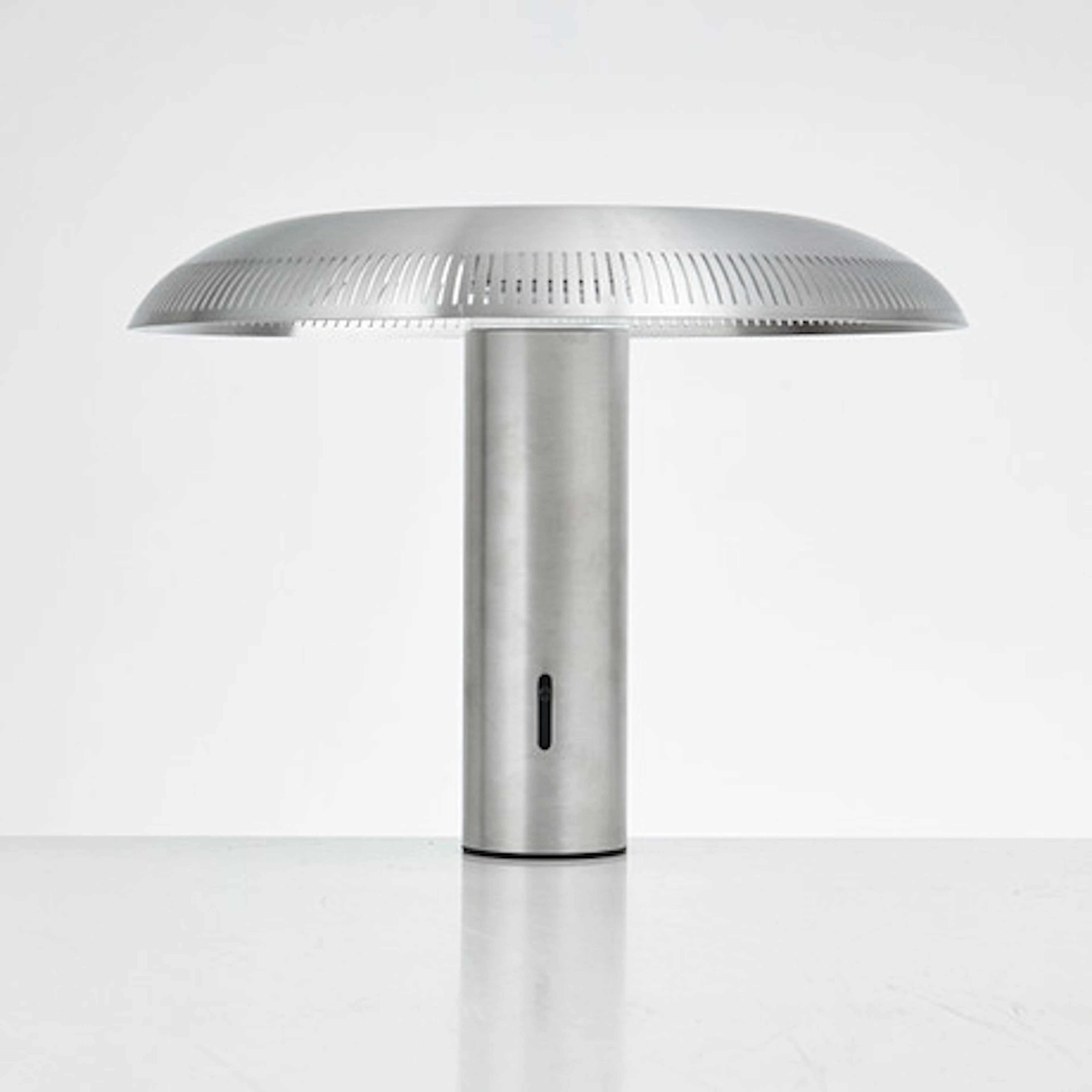 ILSE CRAWFORD. "Ilumina", Wästberg, alumin…