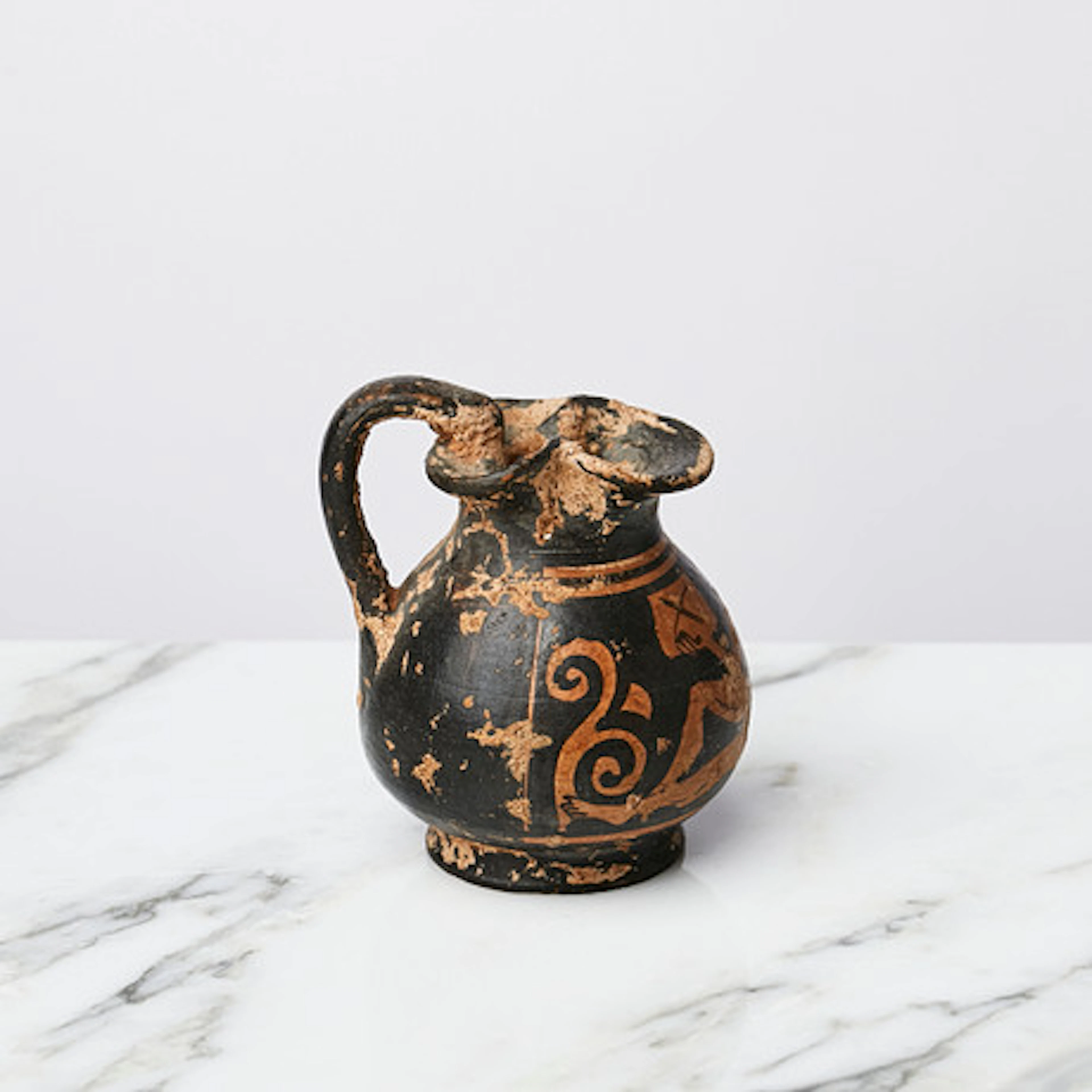 OINOCHOE, Apulisk, ca 300-200 f Kr, röd fi…
