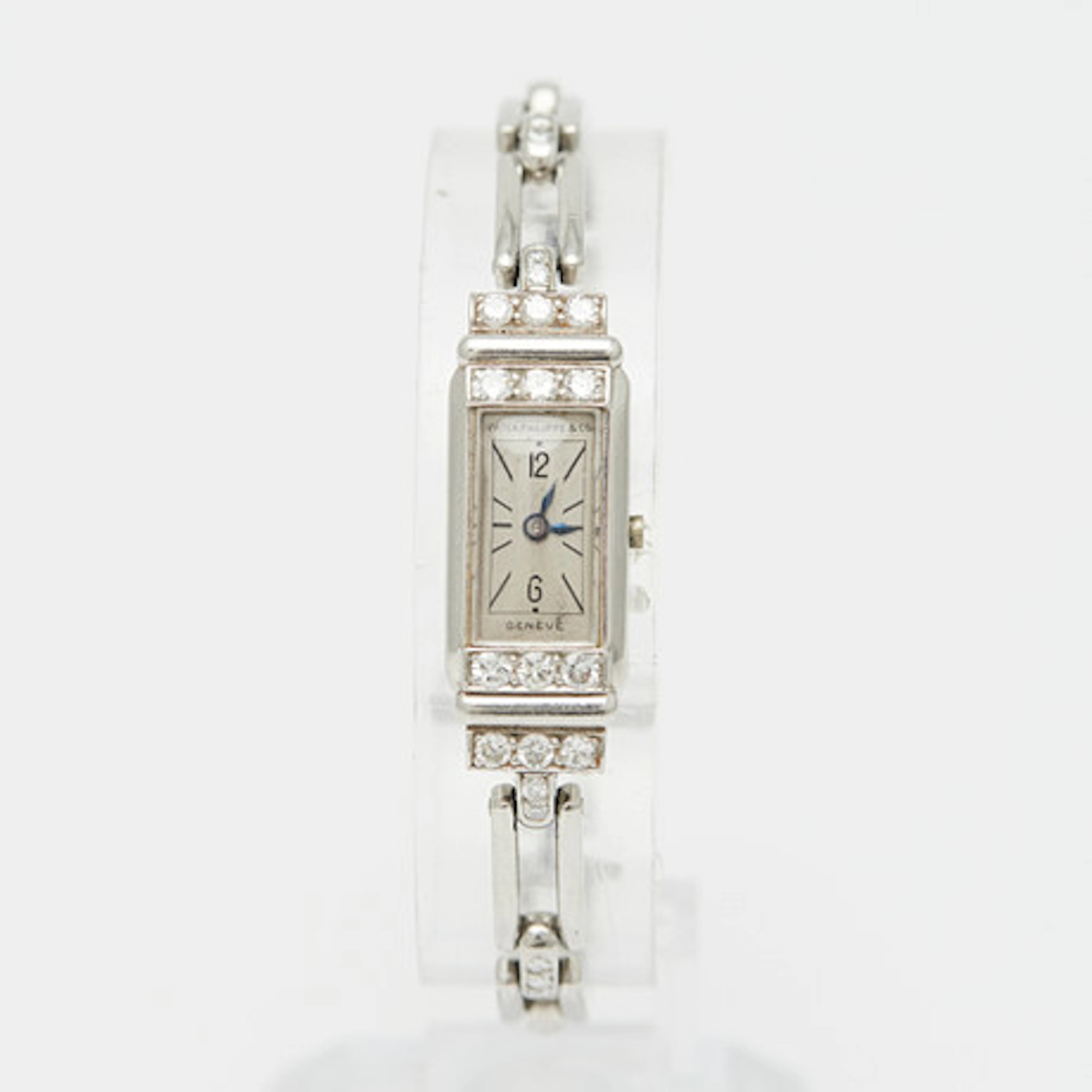 PATEK PHILIPPE. Armbandsur/Damklocka, mode…