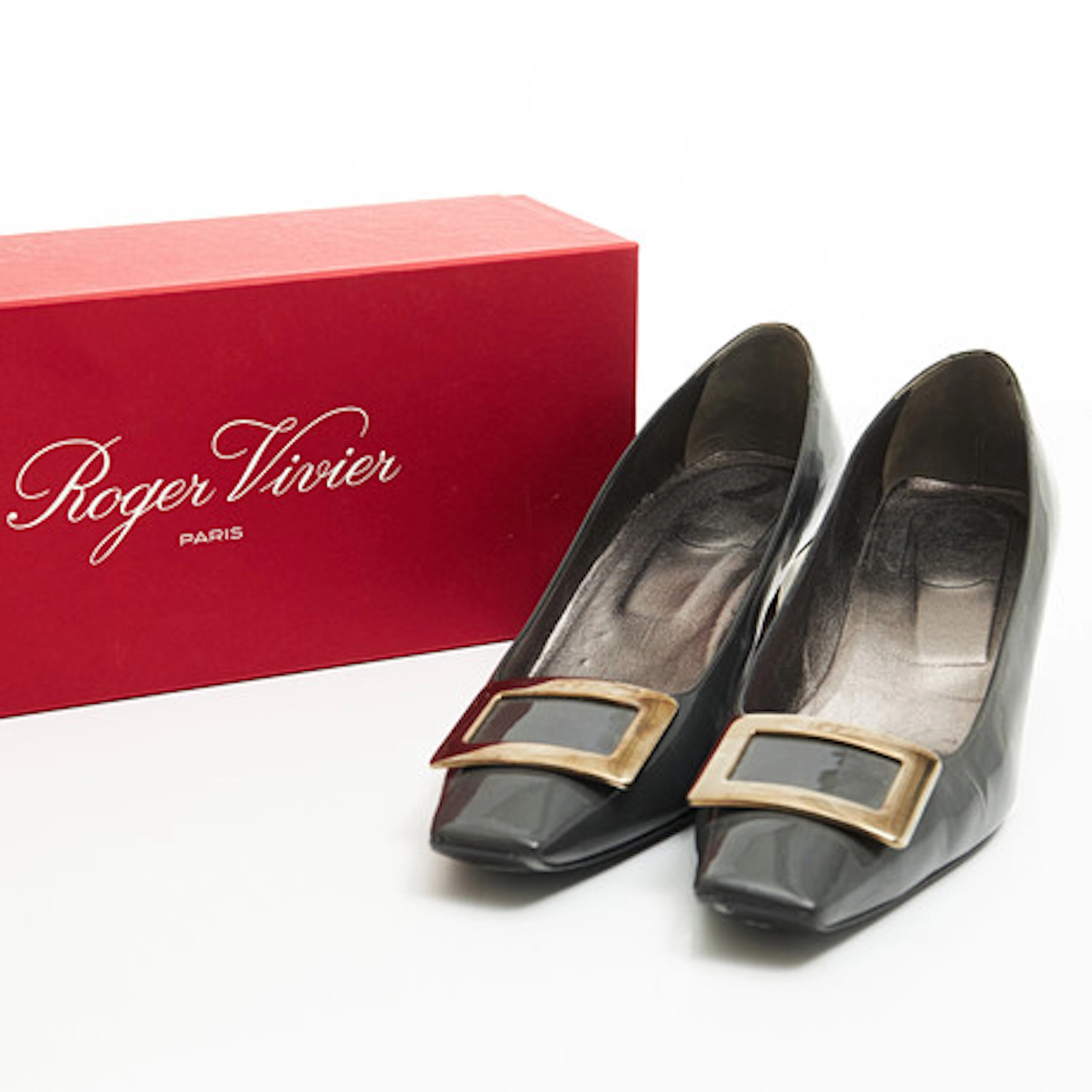 ROGER VIVIER, pumps, läder, grått lack, me…