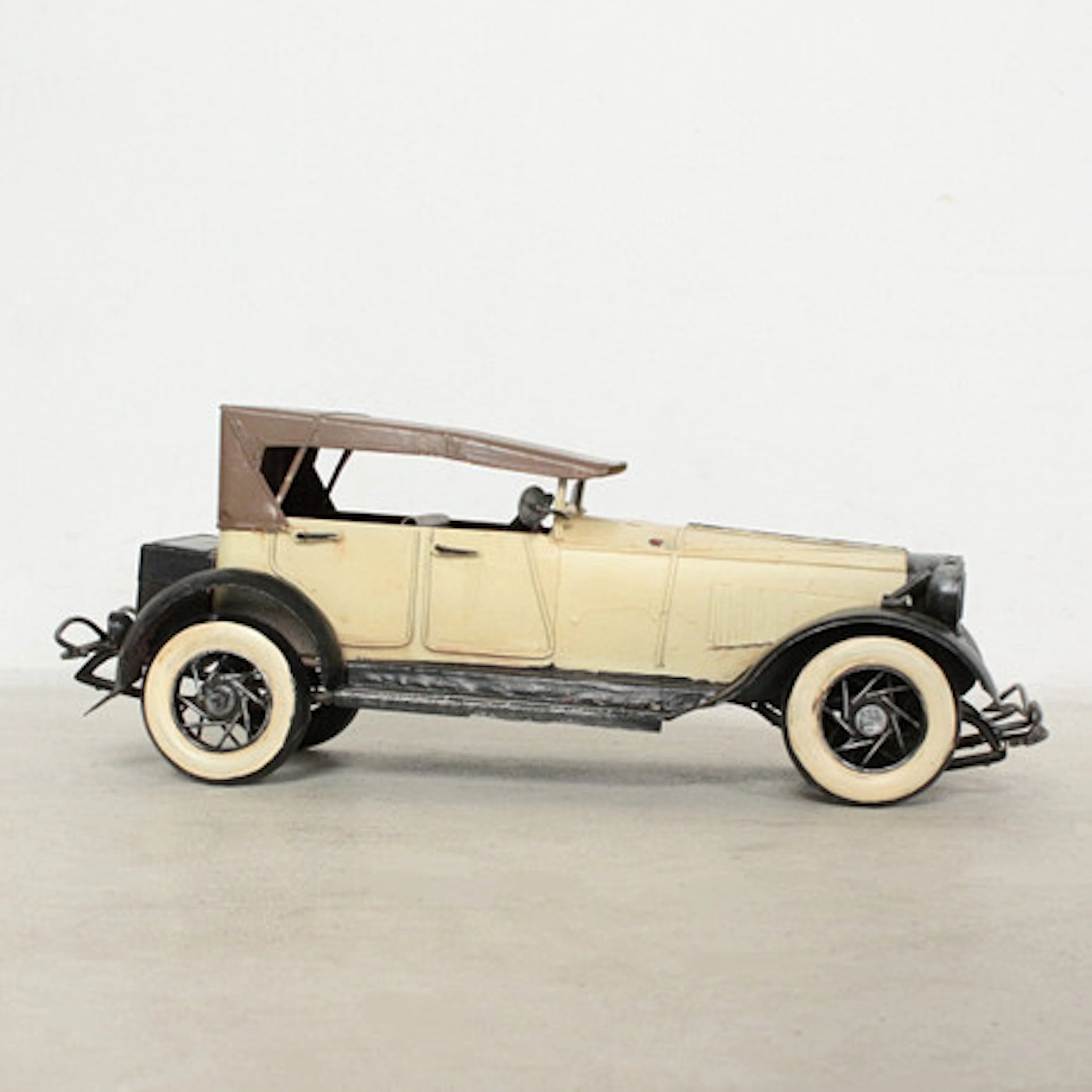 Bilmodell 'Oldtimer', plåt.