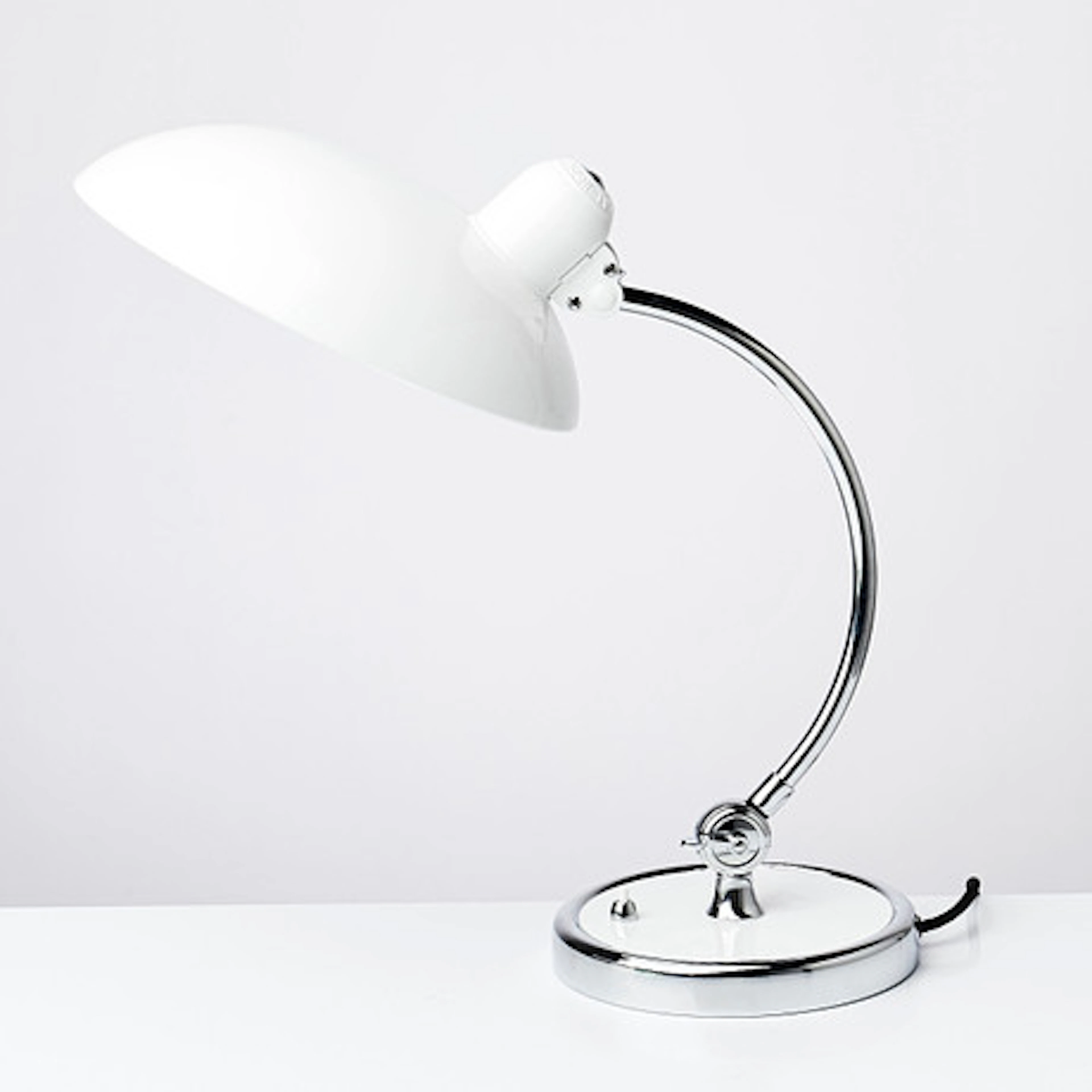 CHRISTIAN DELL. bordslampa, Kaiser Idell 6…