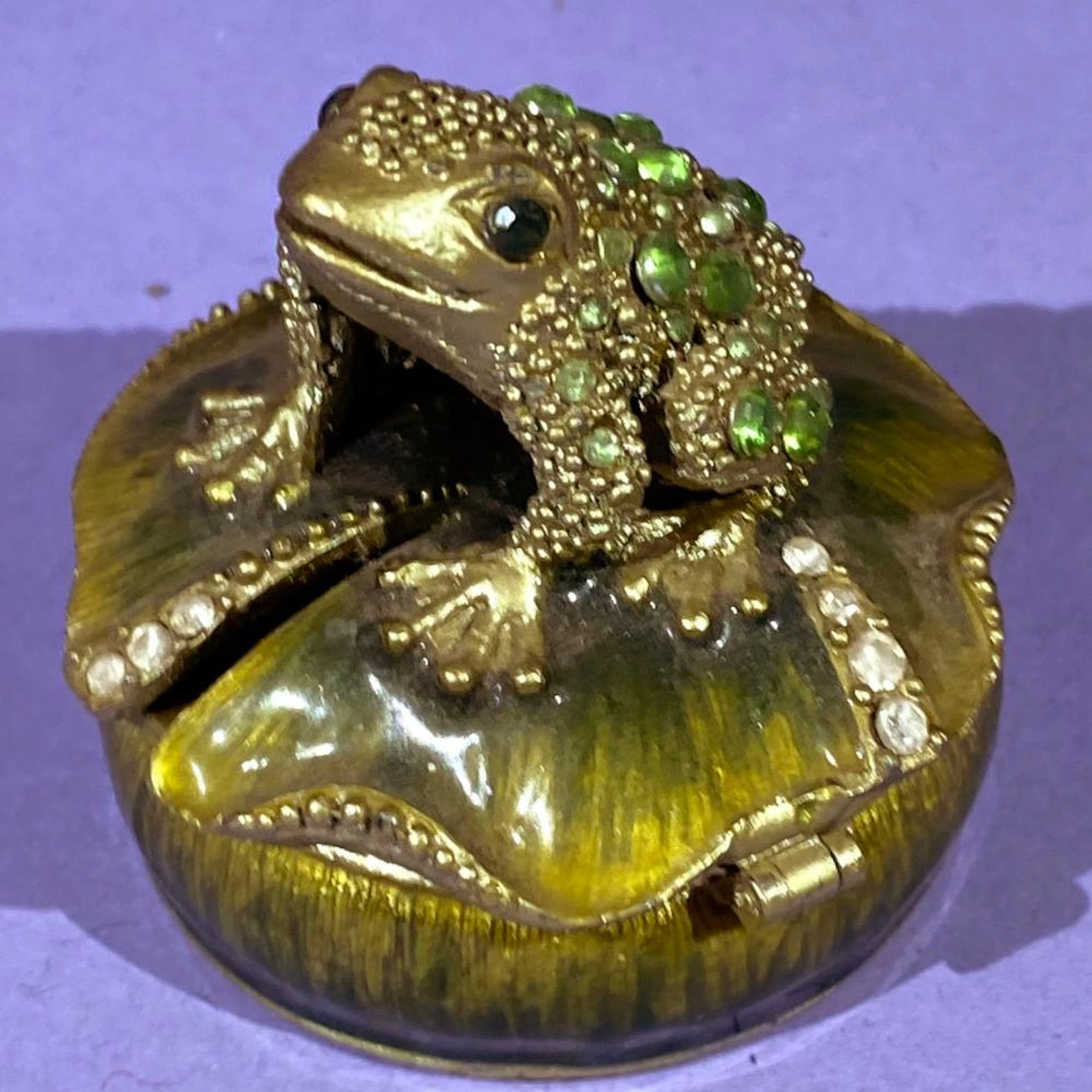 Vintage Enamel Frog Trinket Jewelry Box