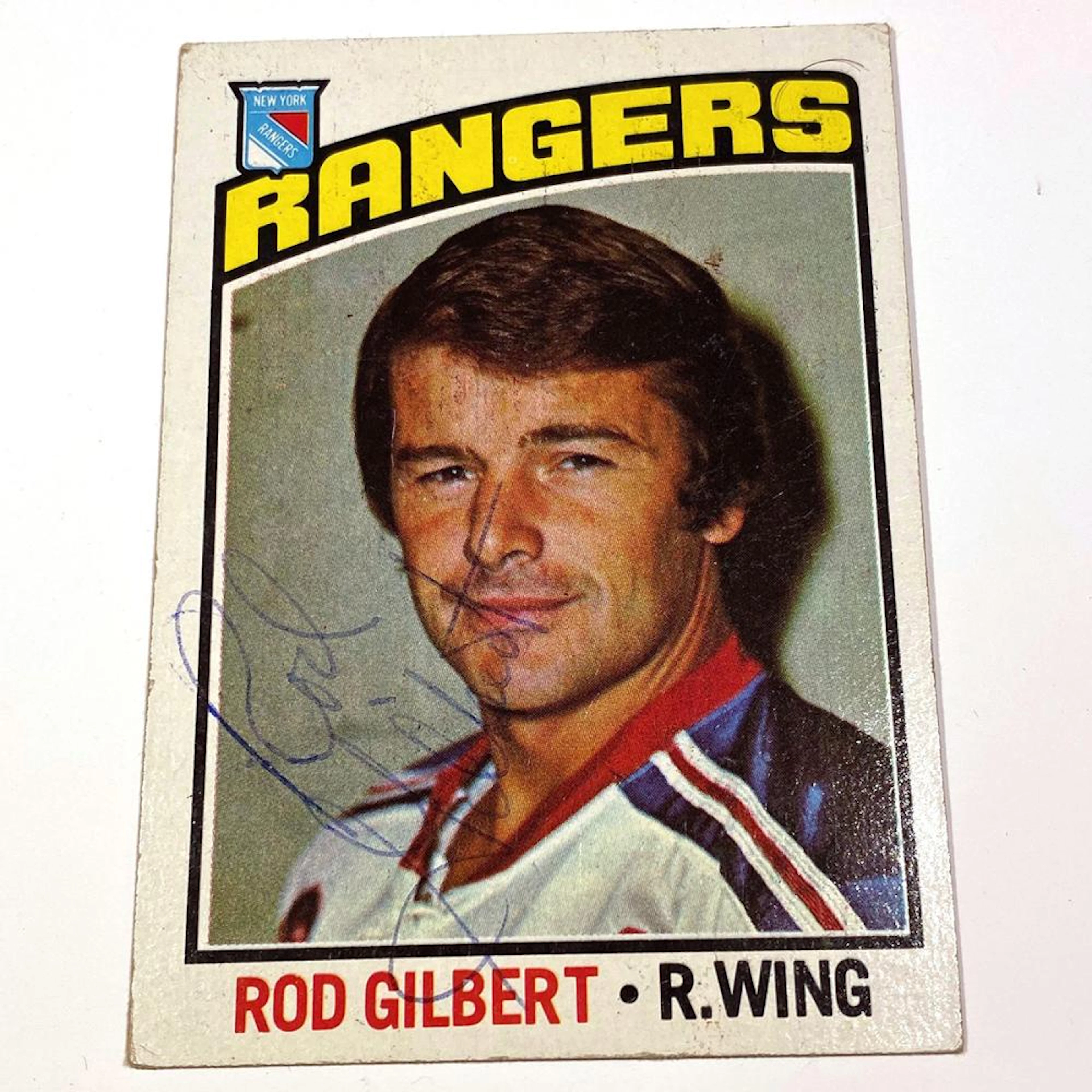 1976-77 Topps #90 Rod Gilbert New York Rangers Hockey Card AUTOGRAPHED SIGNED