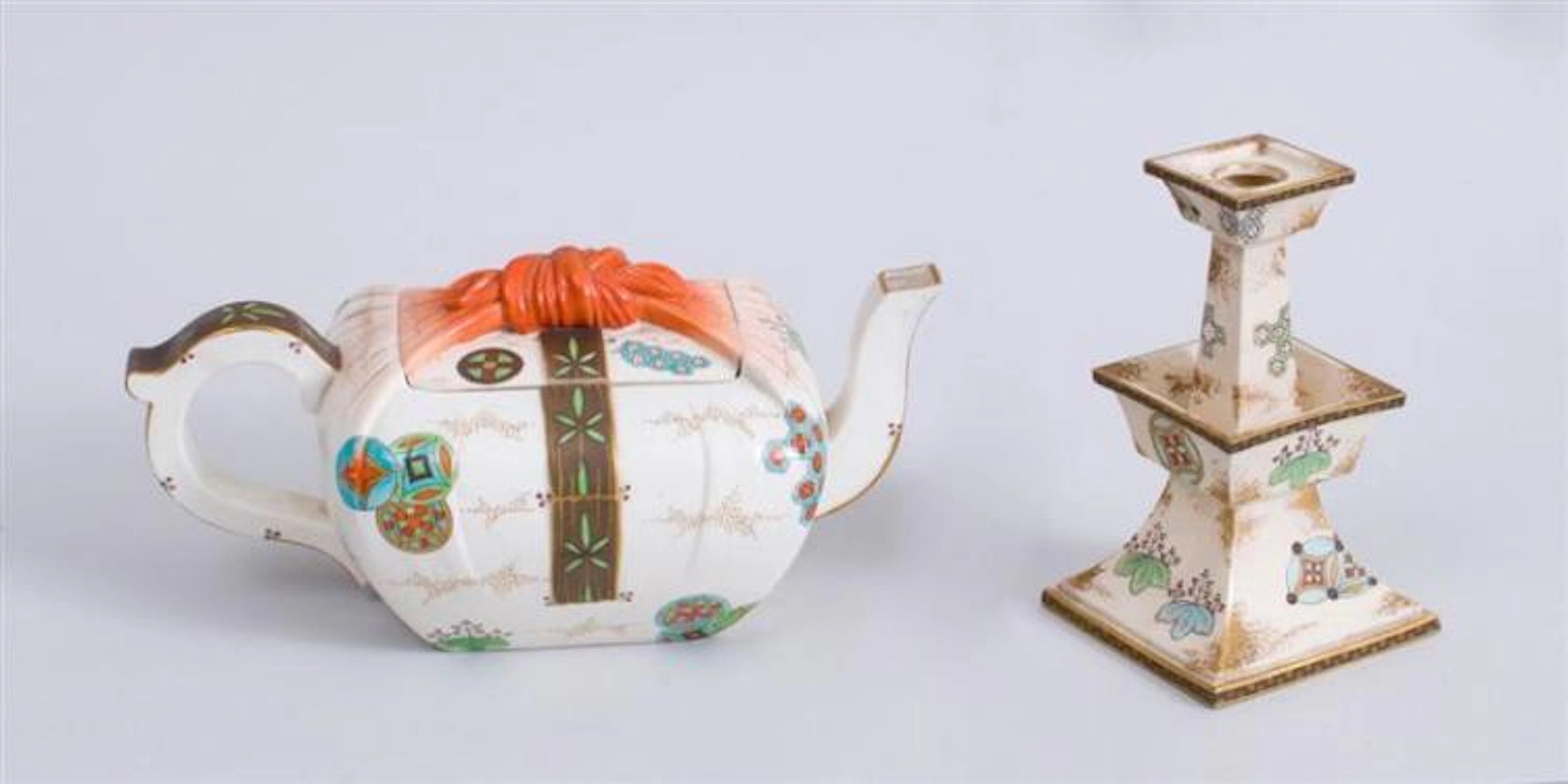 ROYAL WORCESTER 'JAPONAISE' PORCELAIN TEAPOT AND COVER...