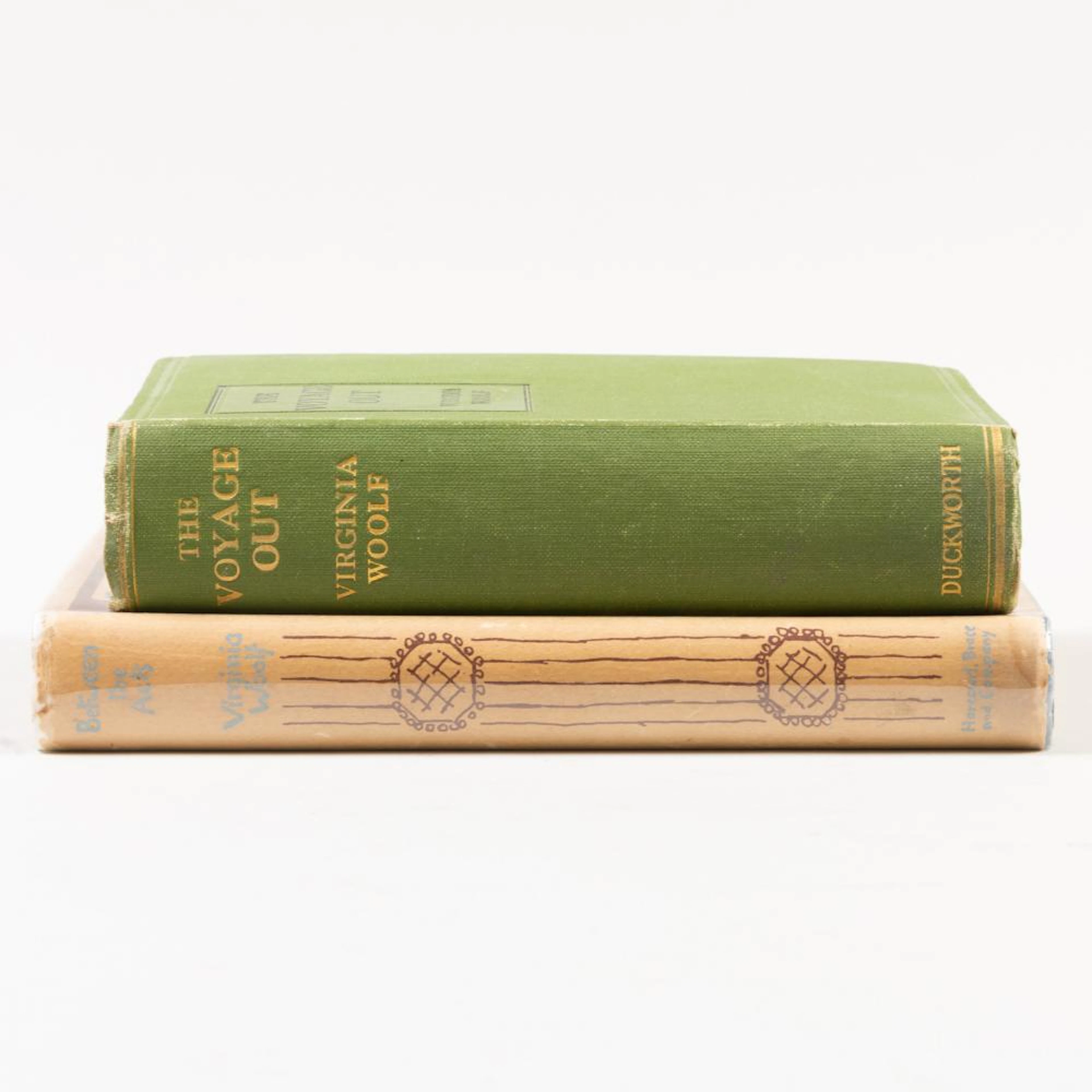 Virginia Woolf: The Voyage Out; Between the Acts