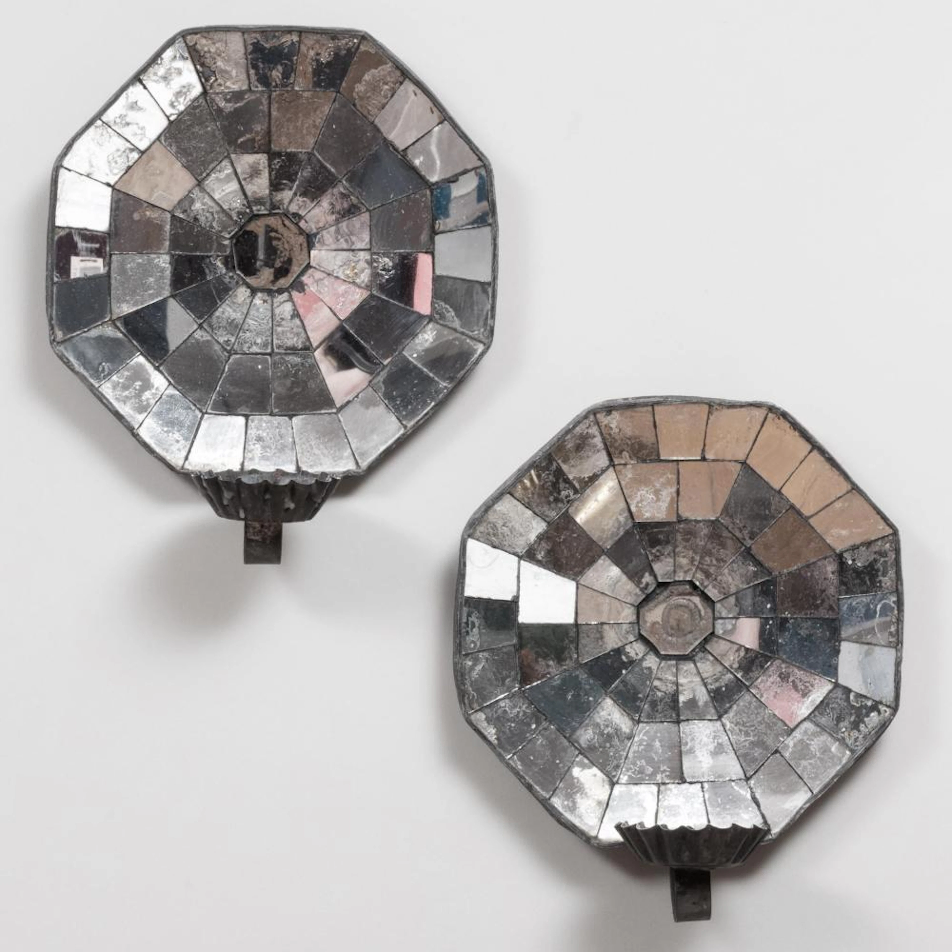 Pair of American Colonial Mirrored Lead and Tôle Octagonal Wall Sconces