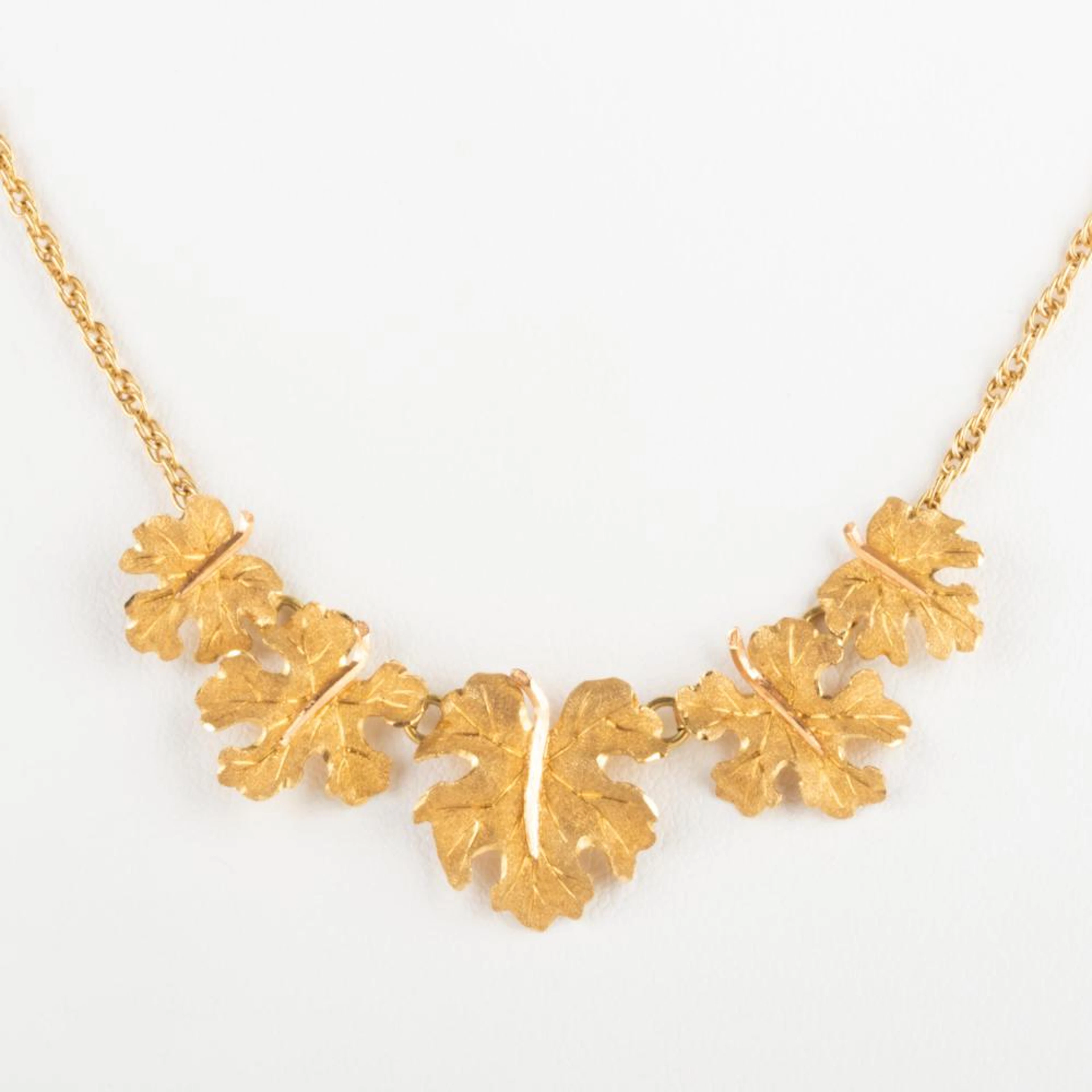 Bucellati 18k Gold Floral Necklace