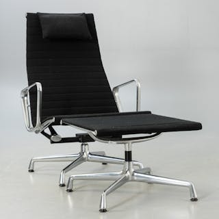 CHARLES & RAY EAMES. VITRA. Lounge Chair 'EA 124' mit Hocker 'EA 125'