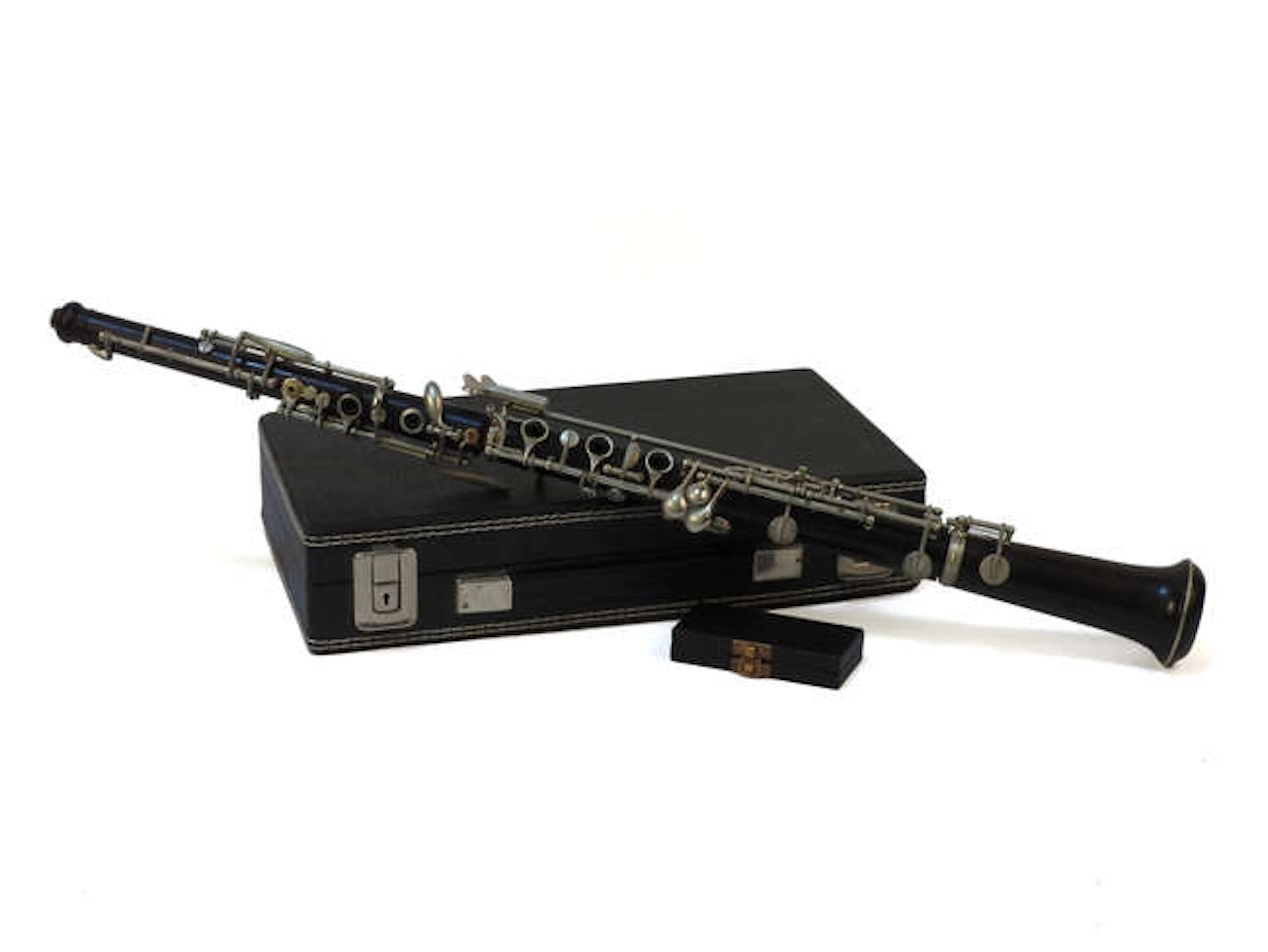 A crocus wood oboe