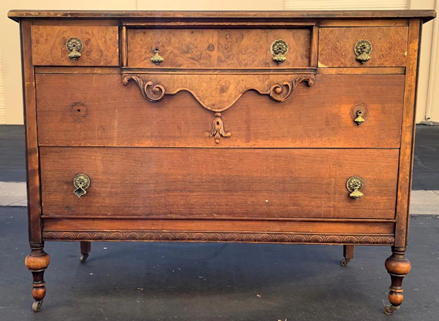 Antique and Vintage Furniture Lot #110695